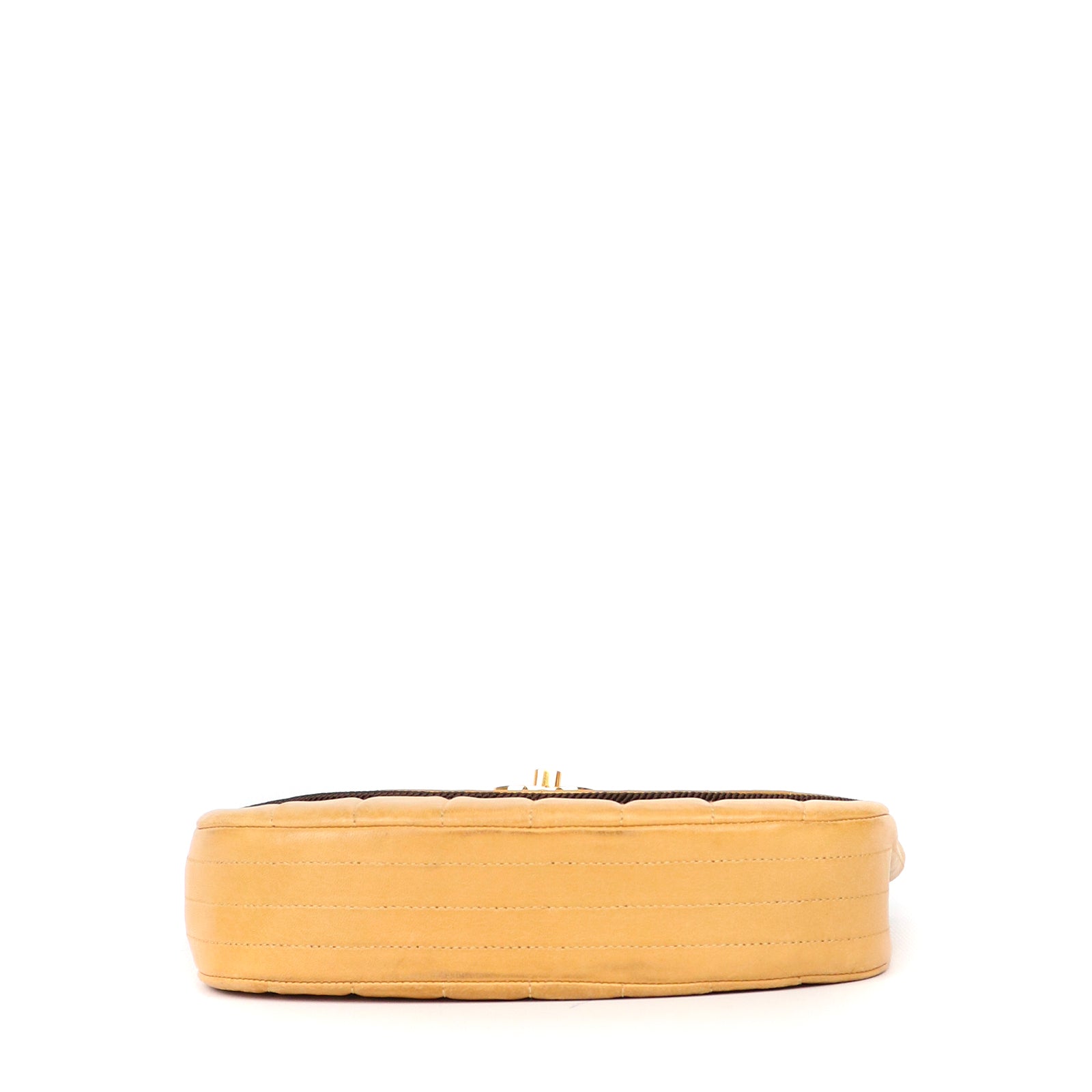 CHANEL - Sac à bandoulière Croissant vintage