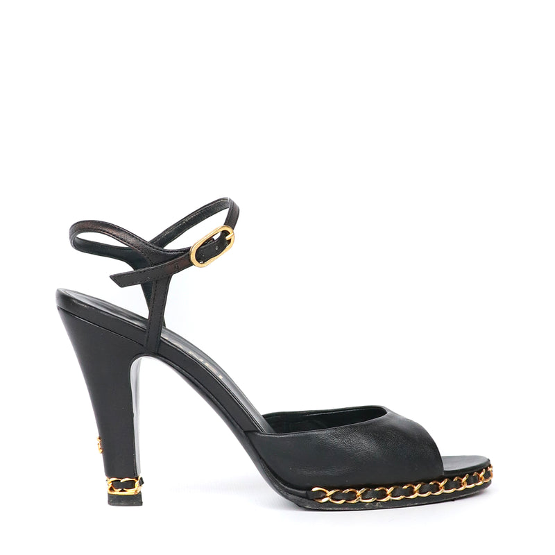 CHANEL - Escarpins Timeless (T37,5)