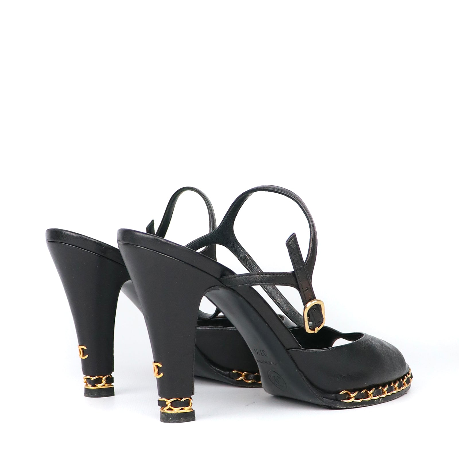 CHANEL - Timeless pumps (T37.5)