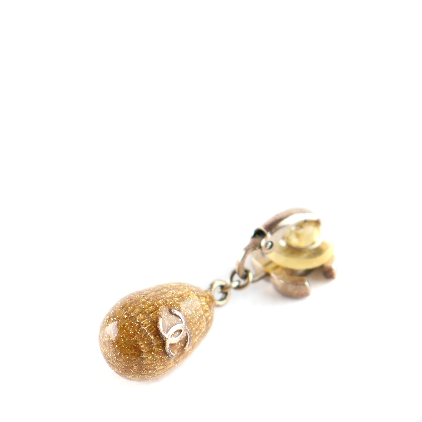 CHANEL - Pearl earrings