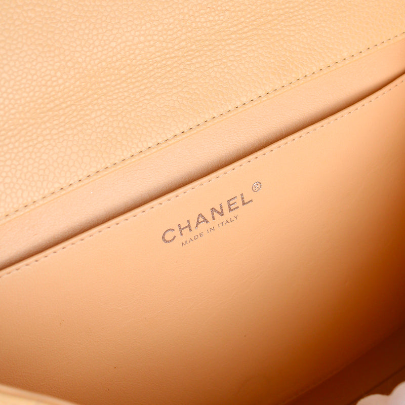 CHANEL - Sac Timeless en cuir grainé beige