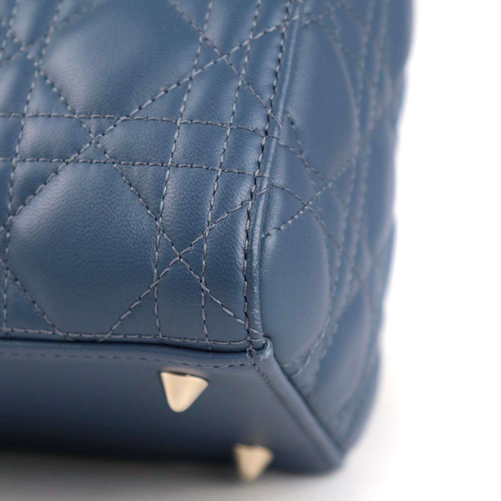 DIOR - Lady Dior Medium shoulder bag