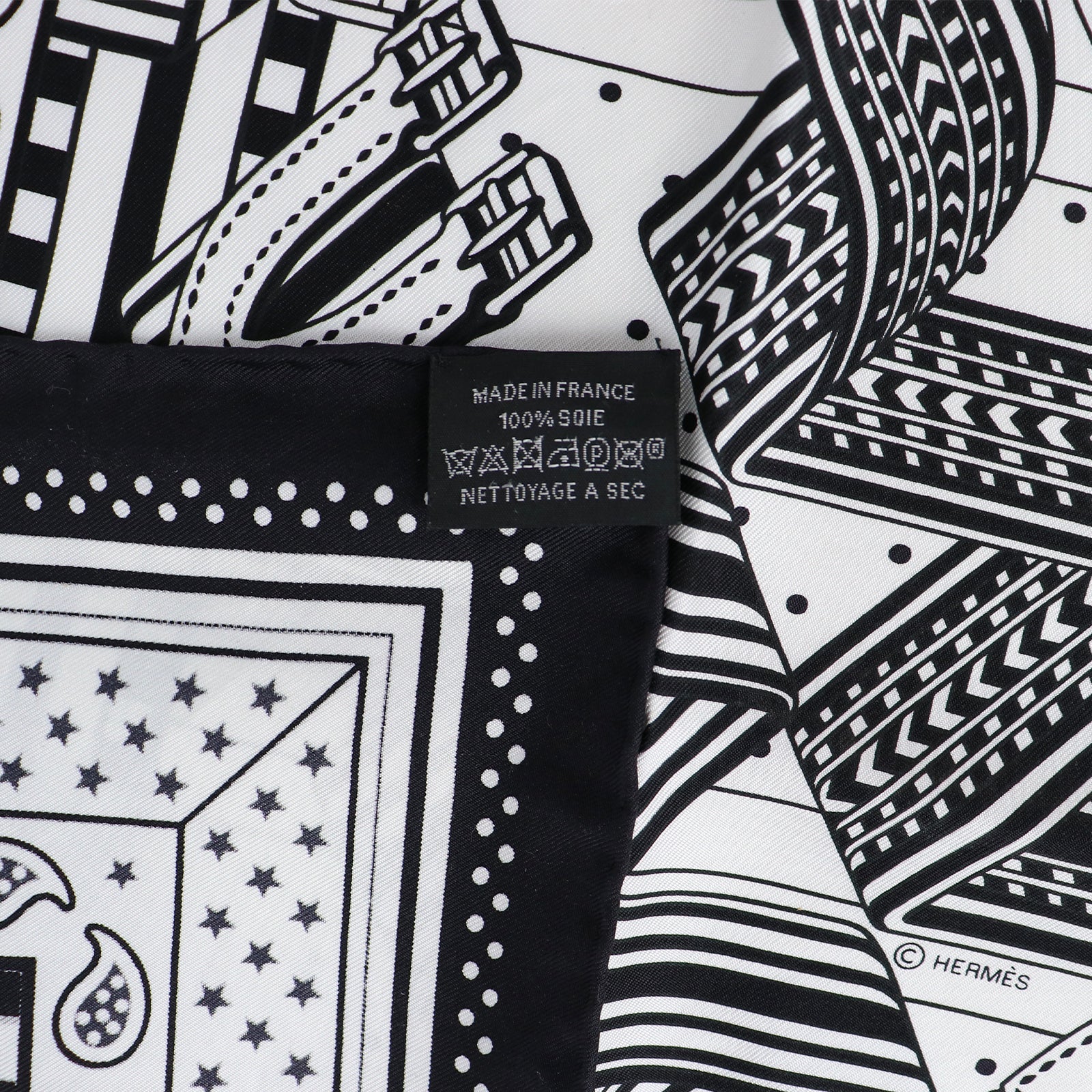 HERMÈS - Bandana 55 Sangles en Zigzag