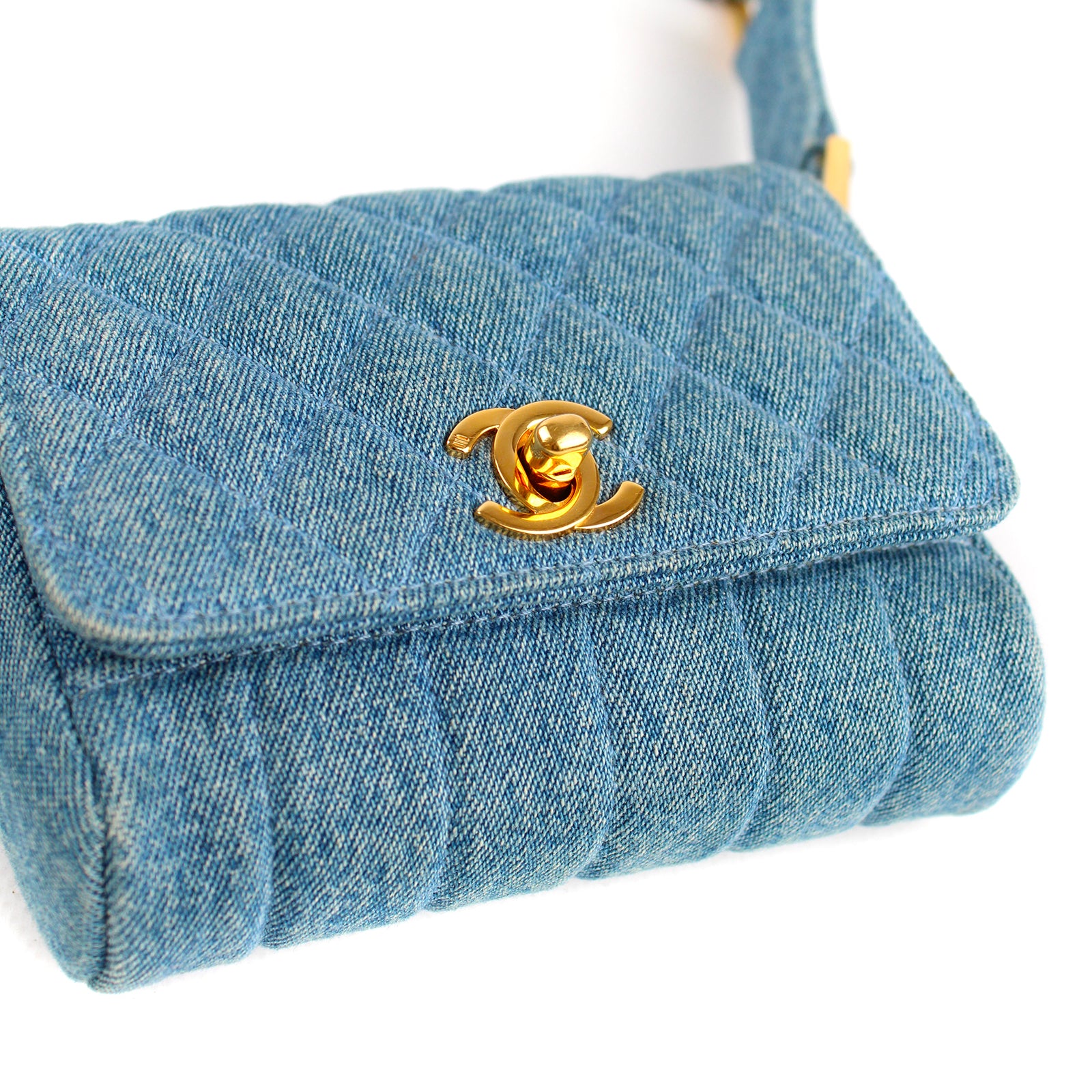 CHANEL - Vintage denim Minaudiere bag