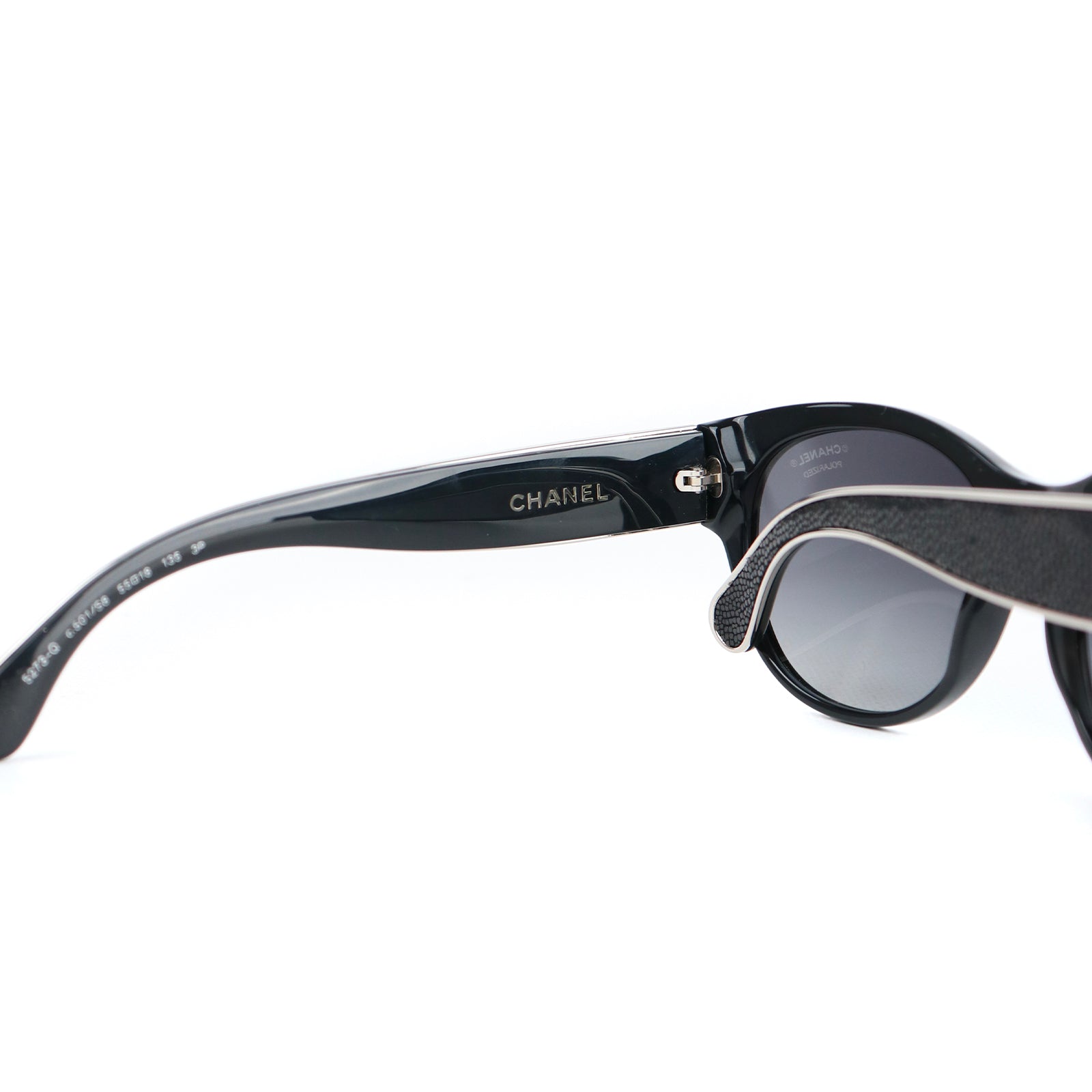 CHANEL - Lunettes de soleil