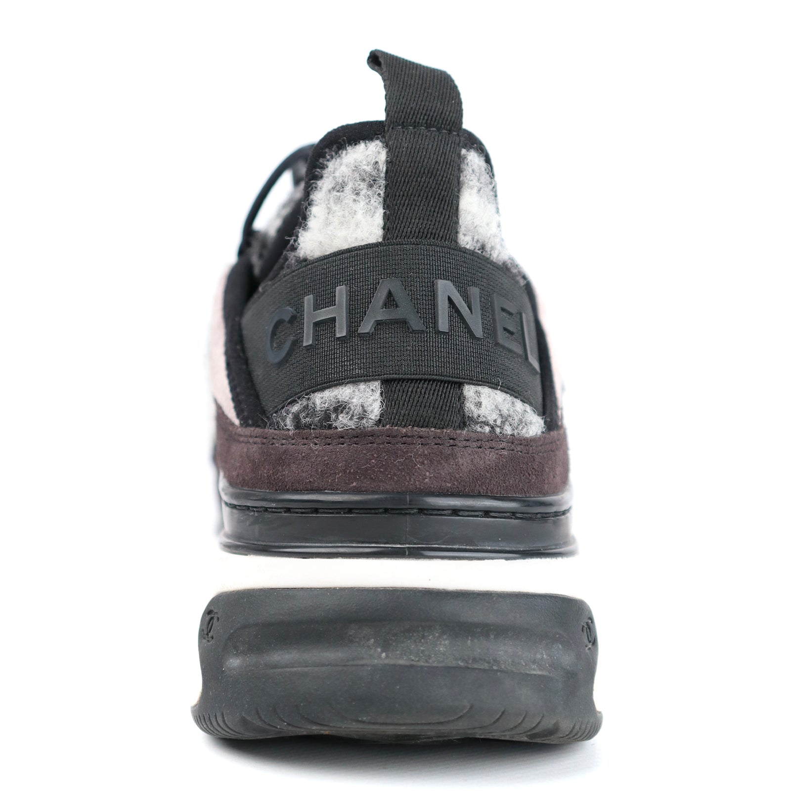 CHANEL - Baskets en tweed et daim (T37)