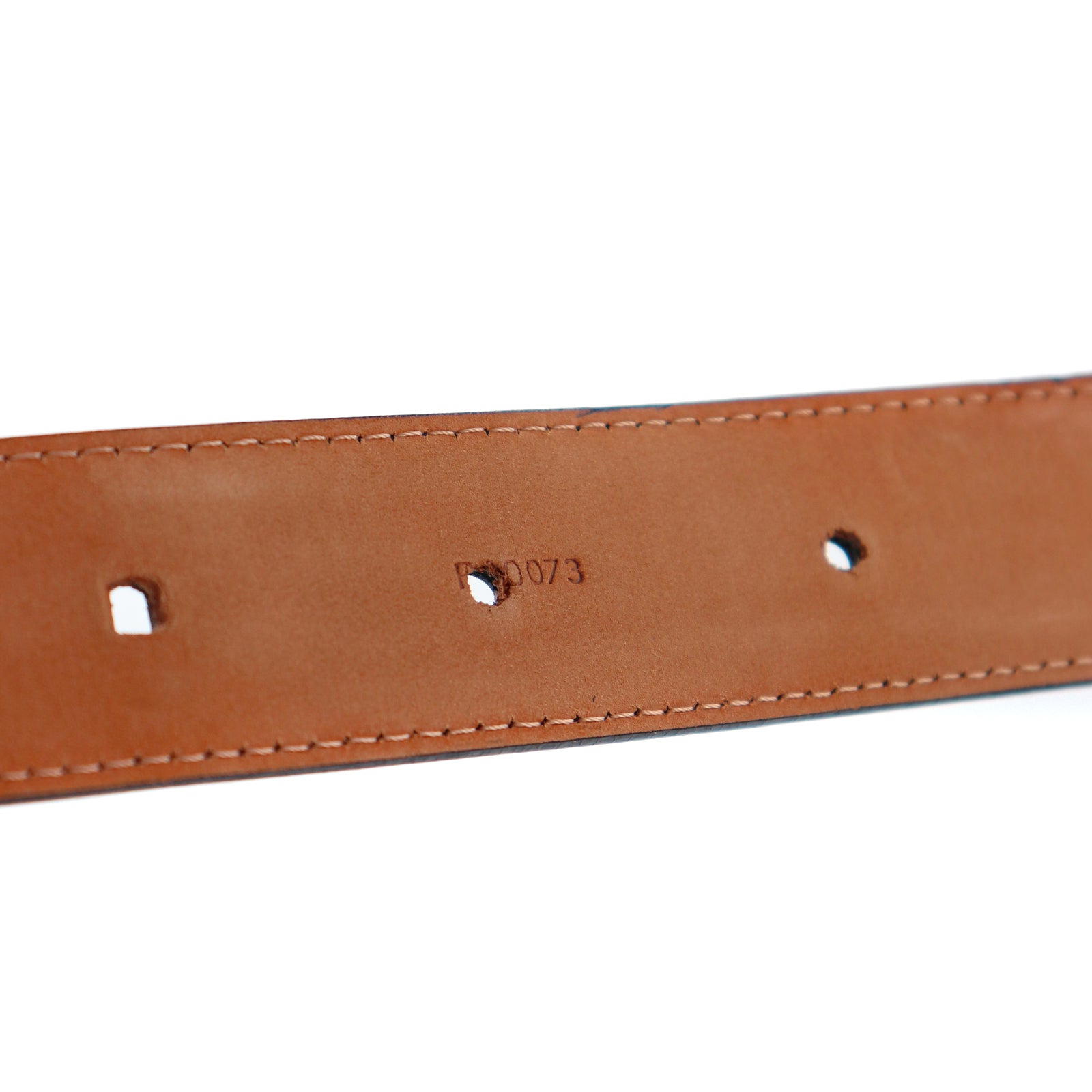 LOUIS VUITTON - Black leather belt (T100)
