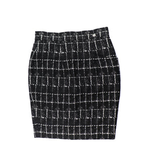 CHANEL - Black tweed skirt (T44)