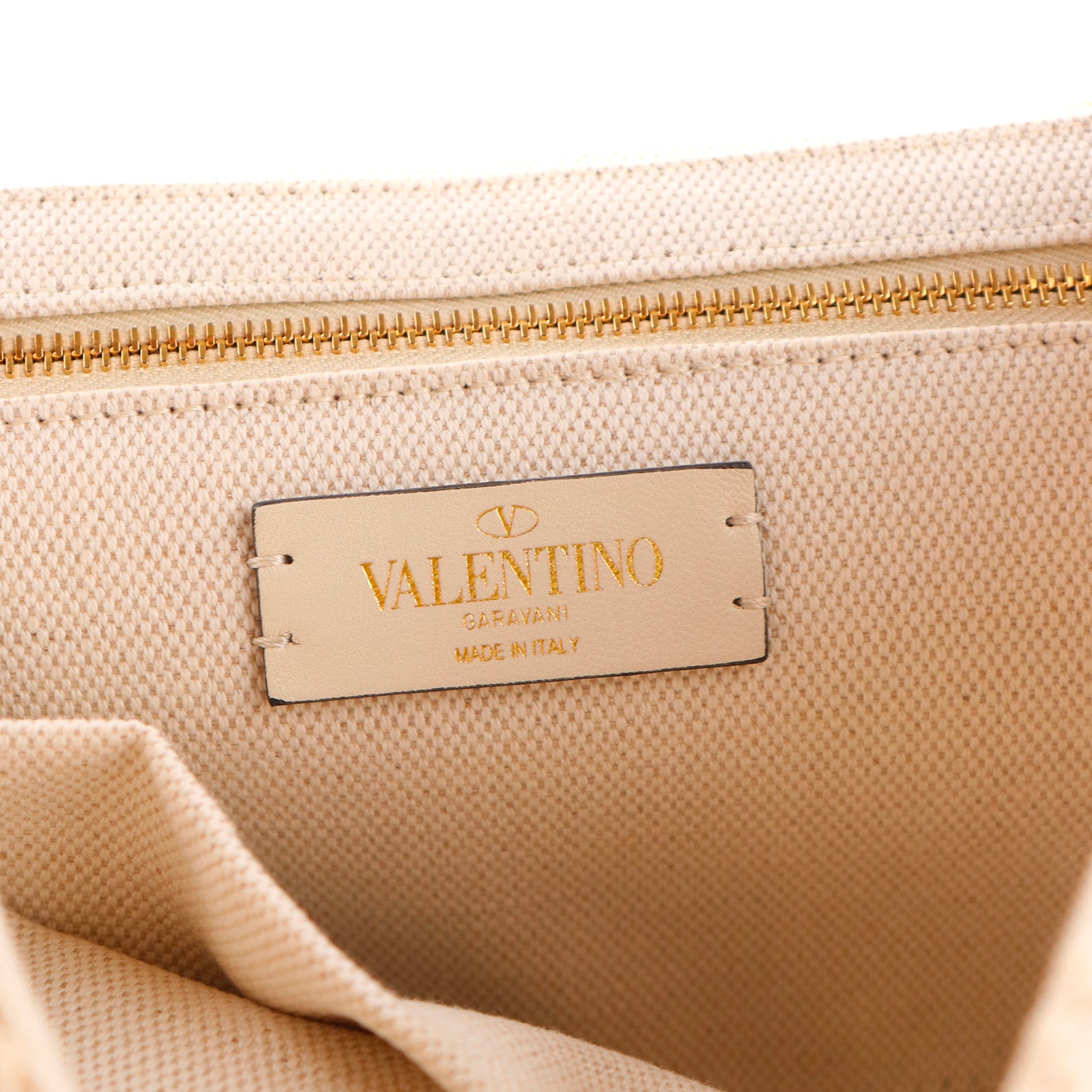 VALENTINO - Roman Stud mesh shoulder bag