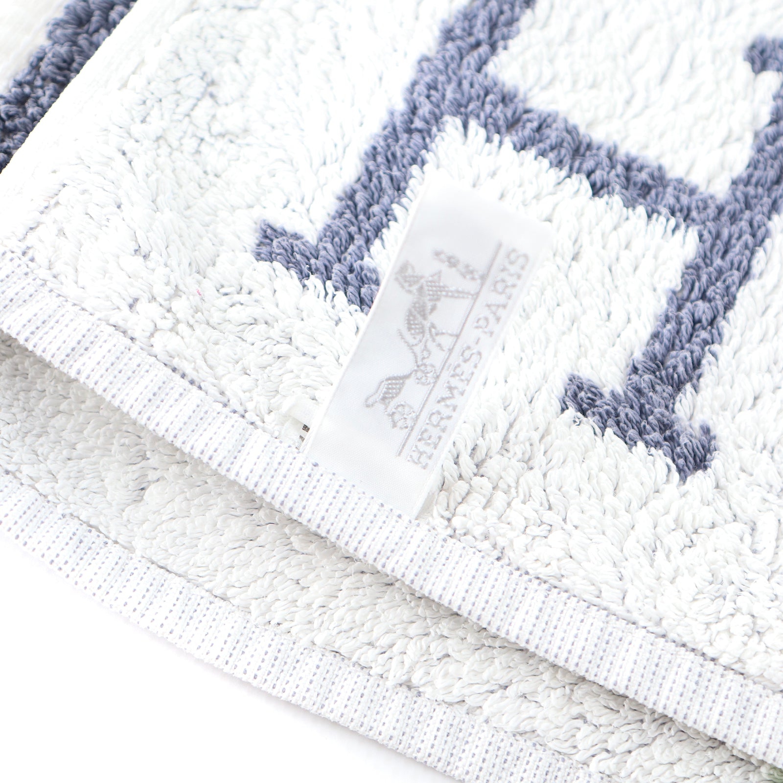 HERMÈS - Avalon Sarcamande large cotton towel