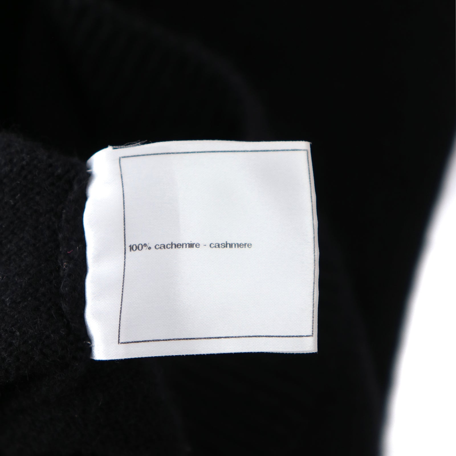 CHANEL - Cashmere top (T44)