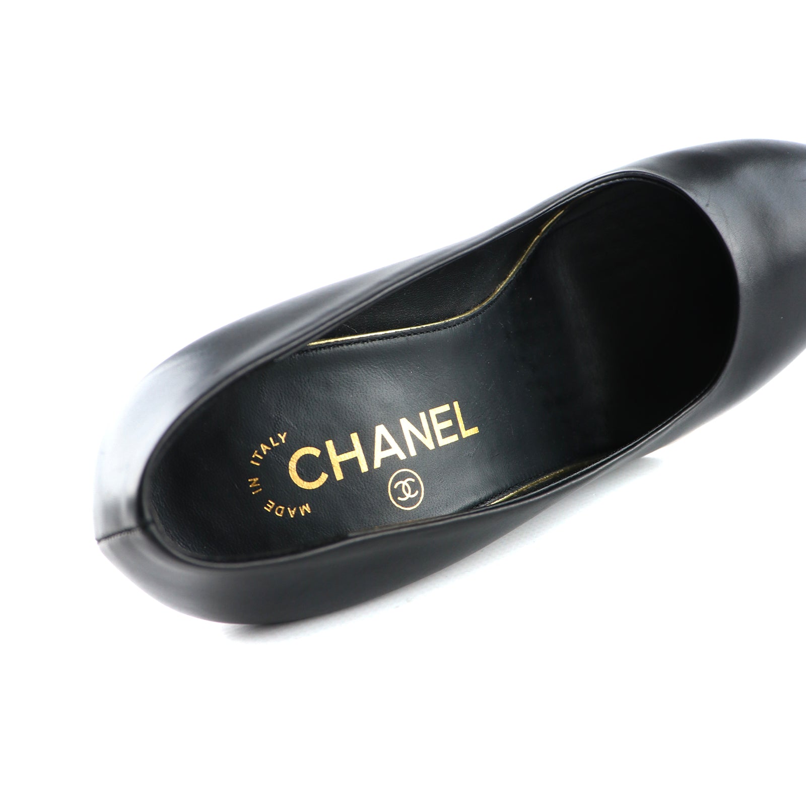 CHANEL - Wedge pumps with pearls (T37)