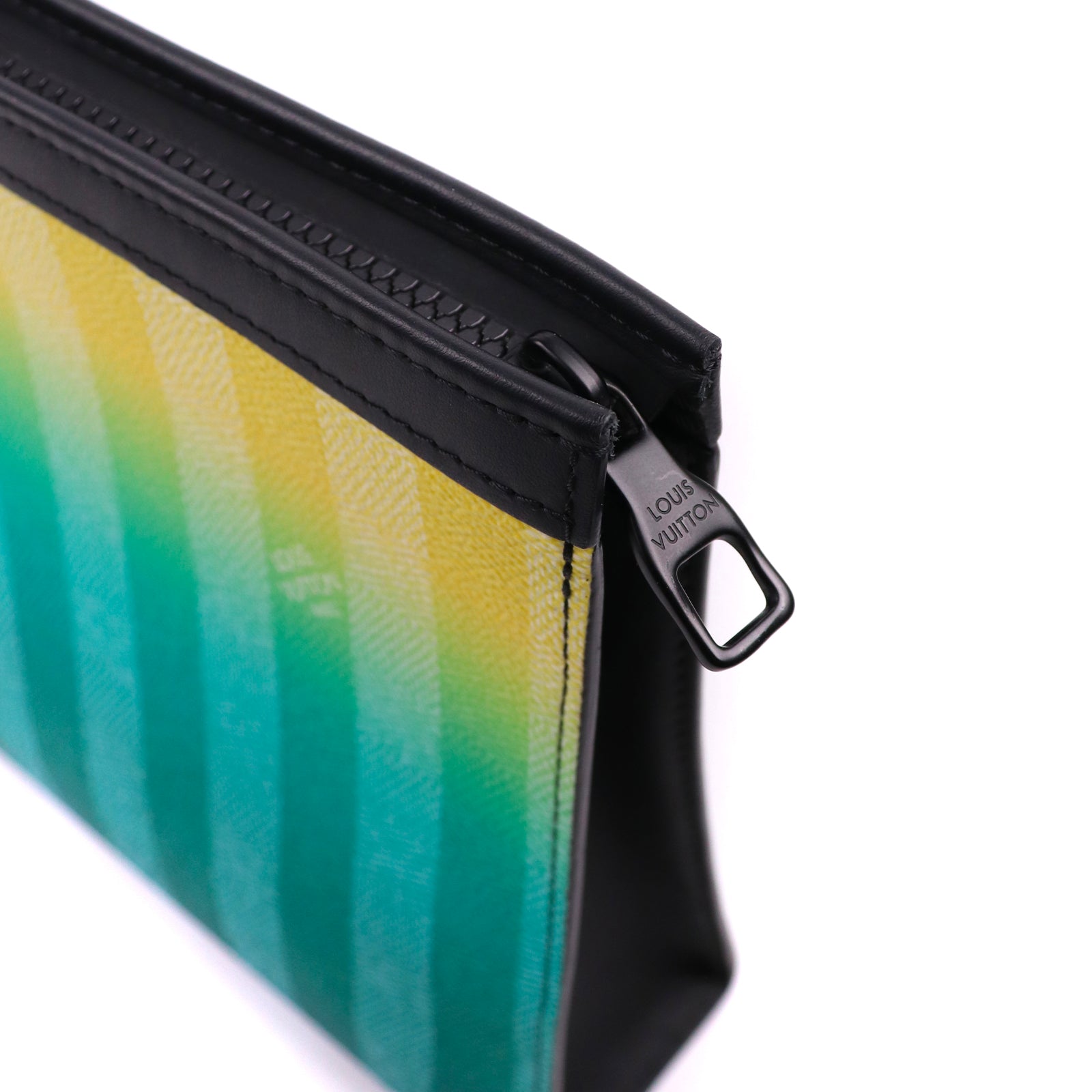 LOUIS VUITTON - Pochette de voyage Damier Stripes