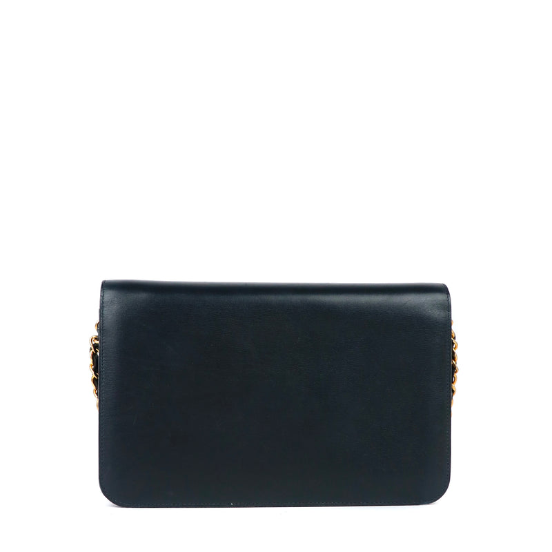 CHANEL - Sac vintage en cuir lisse
