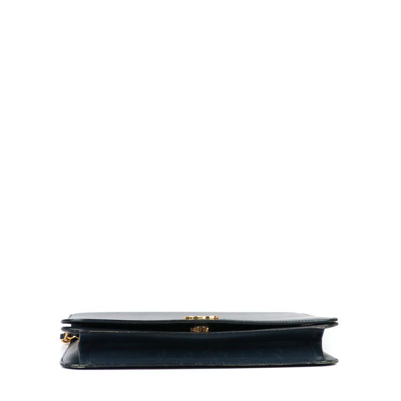 CHANEL - Sac vintage en cuir lisse