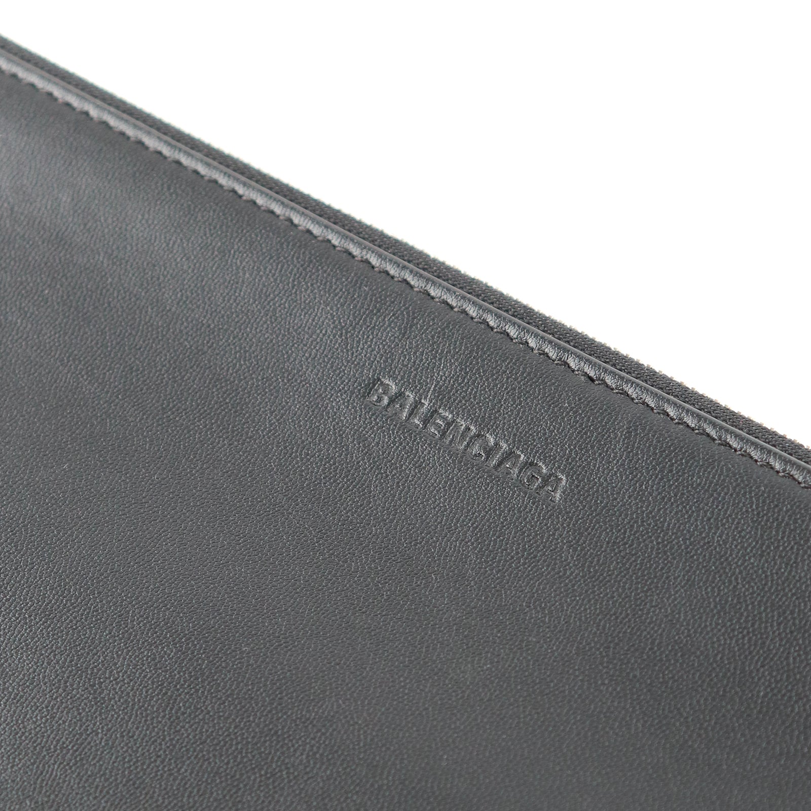 BALENCIAGA - Pochette en cuir lisse noir