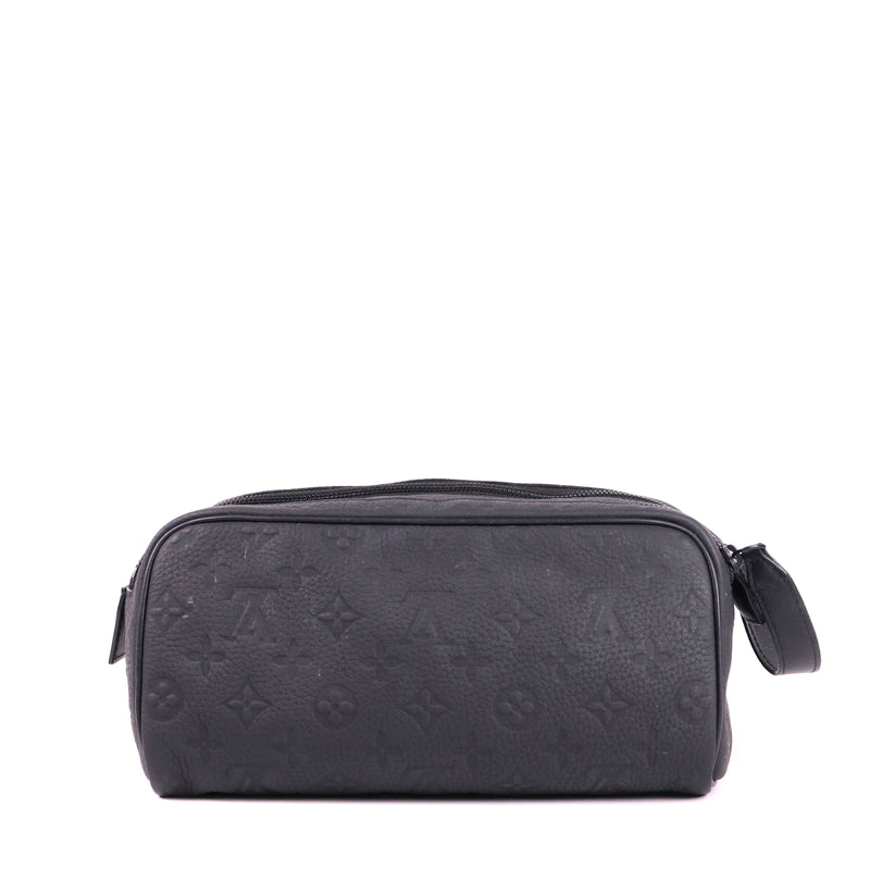 LOUIS VUITTON - Trousse de toilette Dopp Kit en cuir grainé noir
