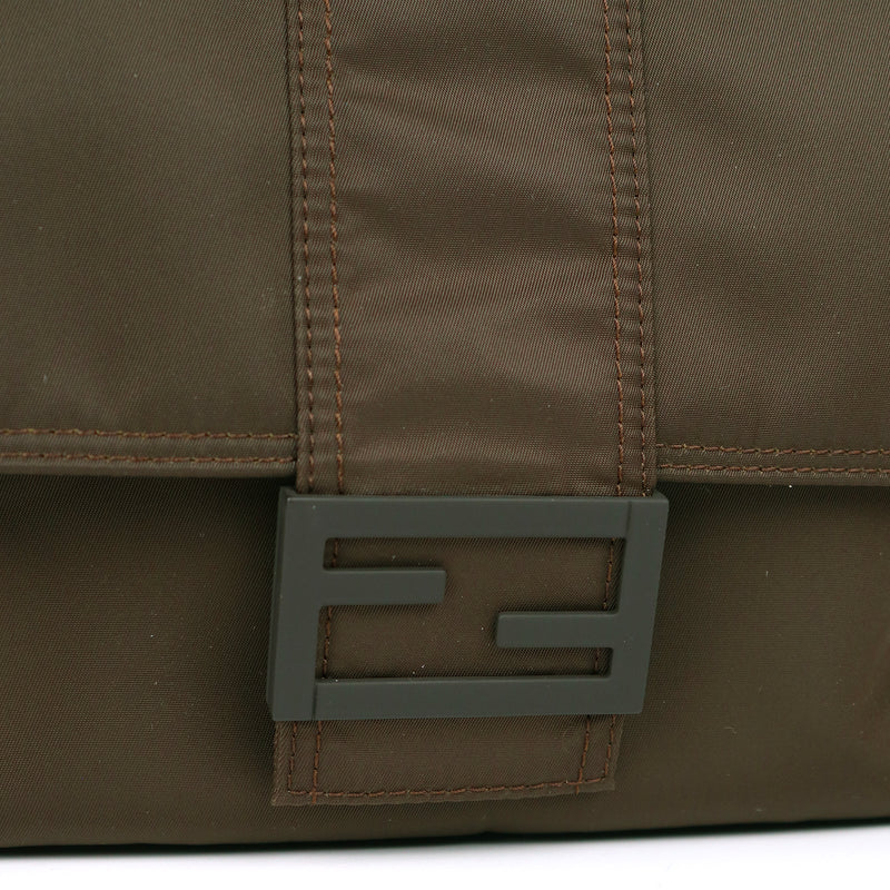 FENDI - Sac Baguette Messenger en nylon