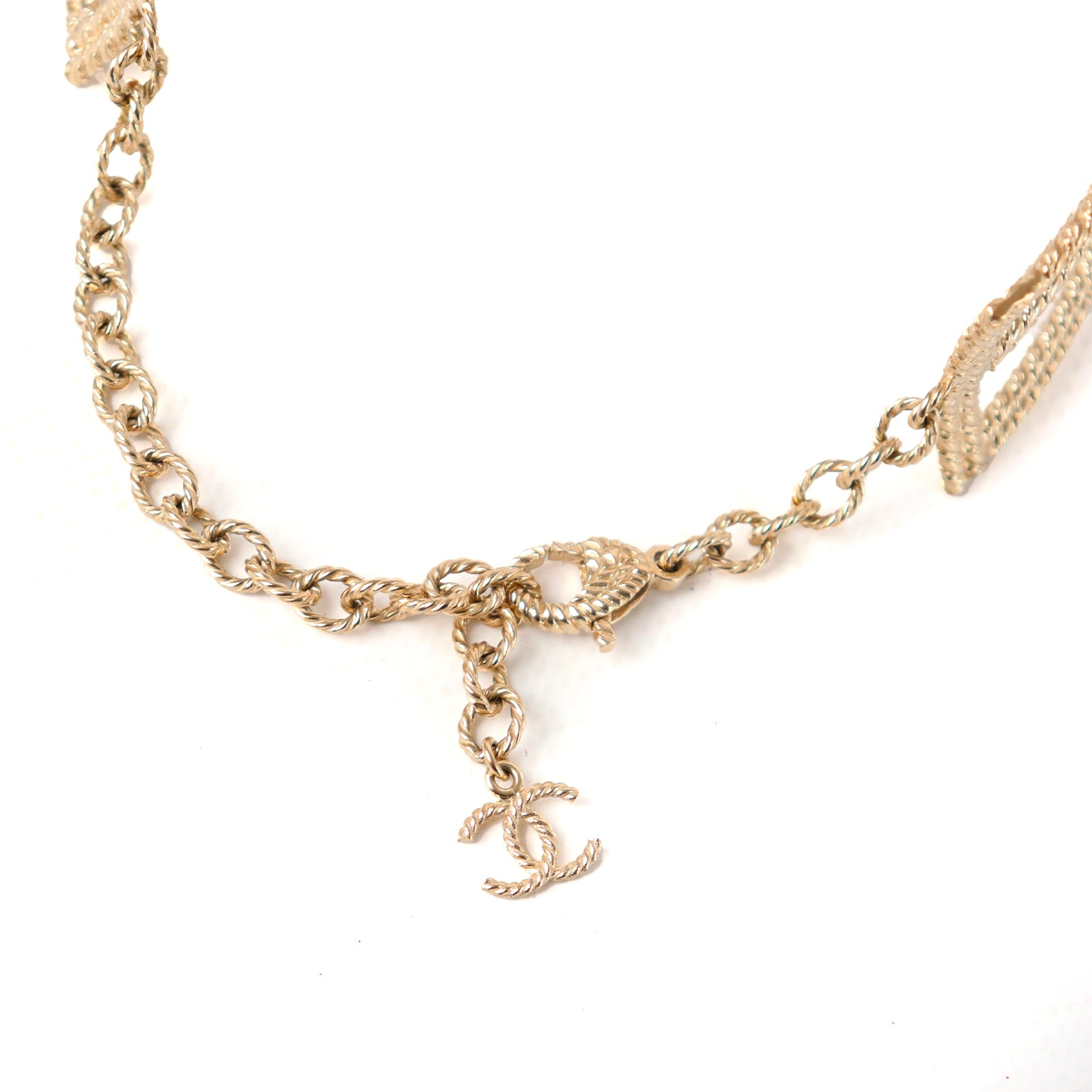 CHANEL - Collier chocker triple CC