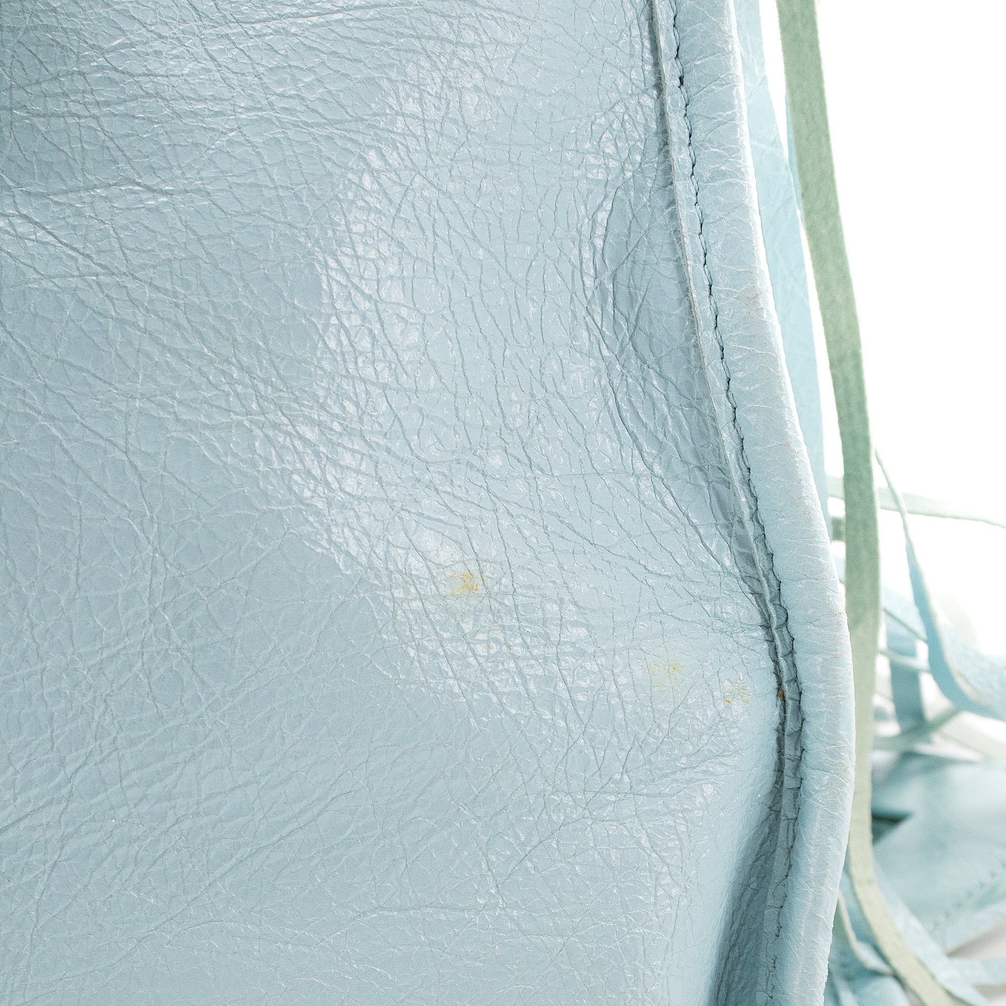 BALENCIAGA - Sac à main City moyen Balenciaga en cuir froissé bleu