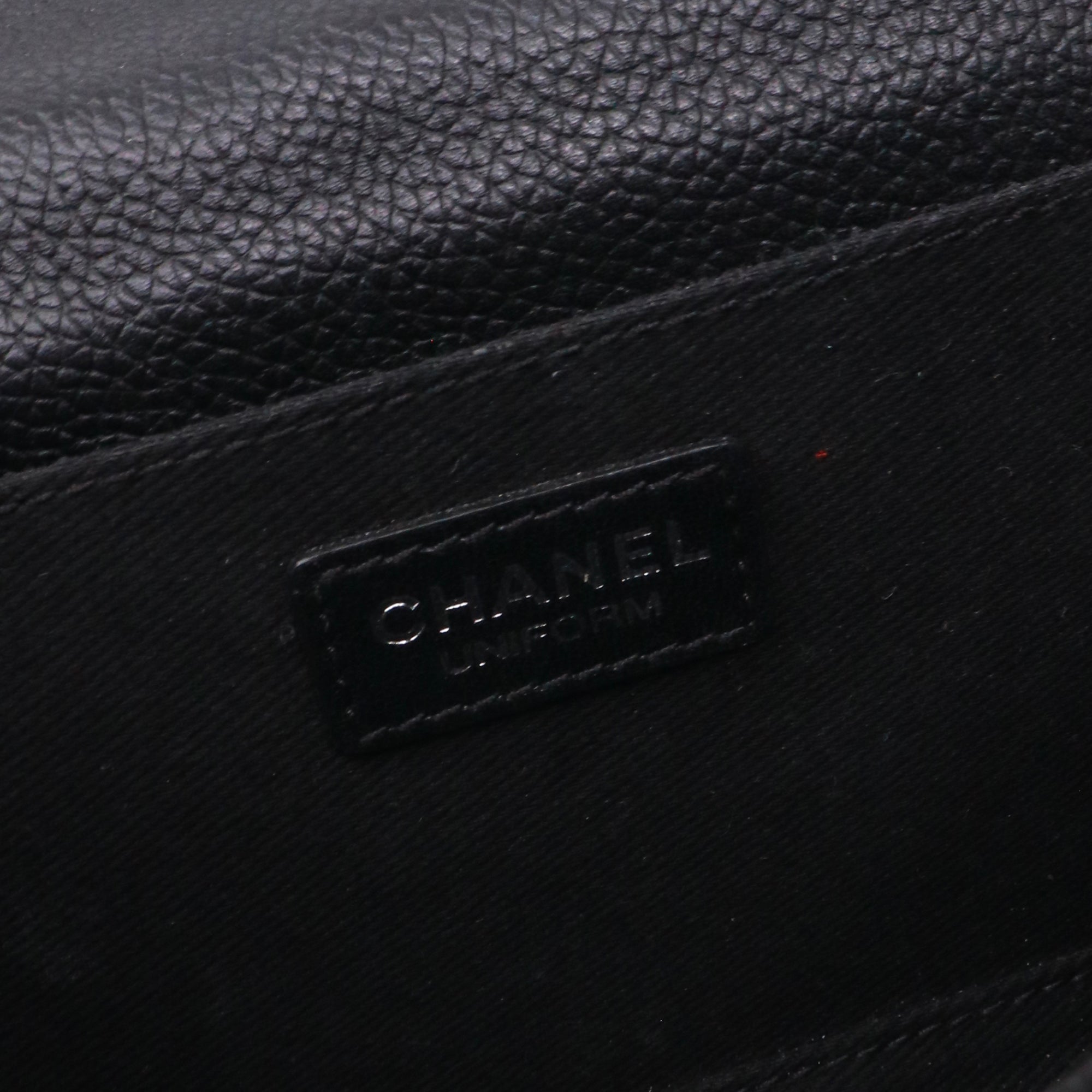 CHANEL - Sac ceinture 2.55 Chanel en cuir grainé noir