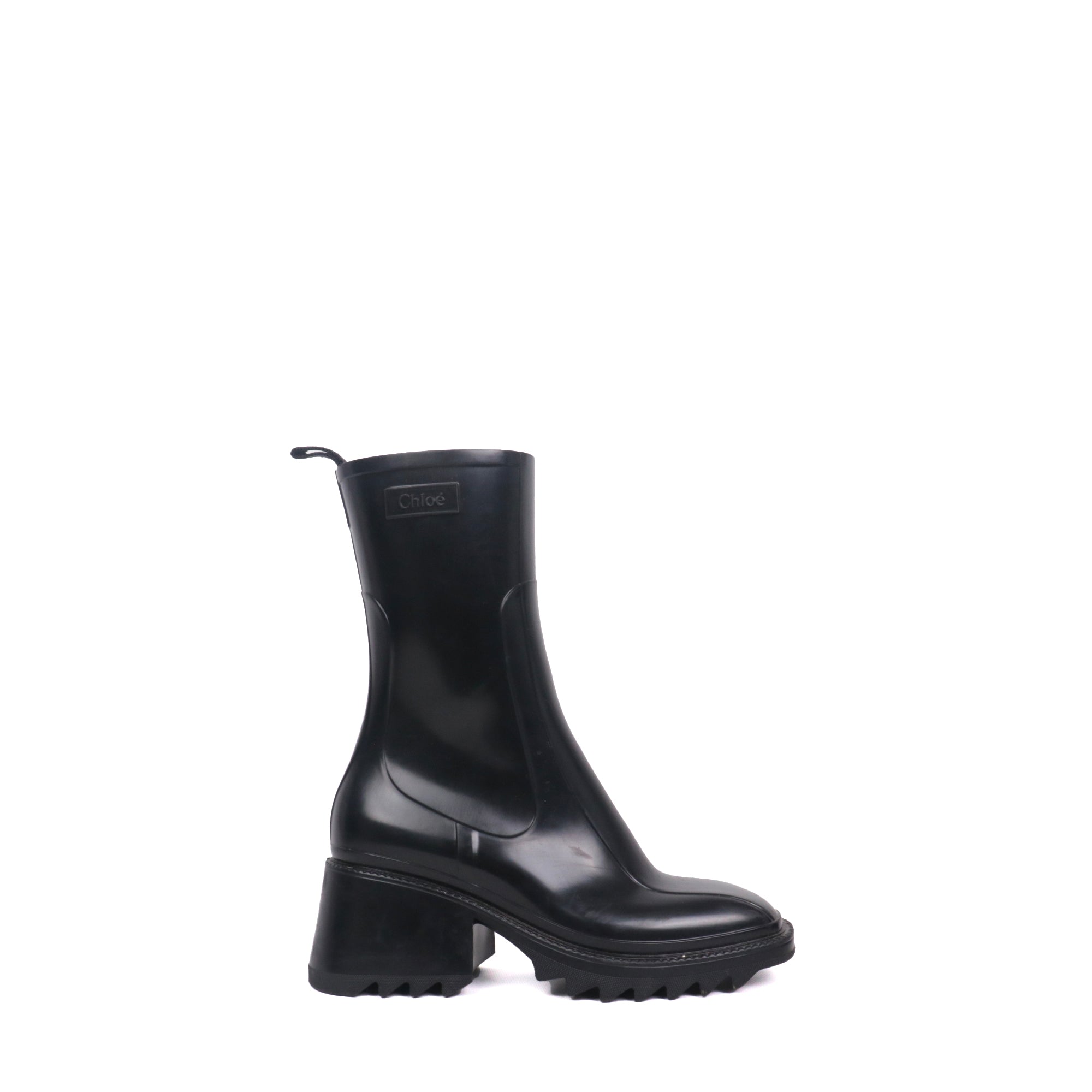 CHLOÉ - C Chloé ankle boots in crocodile-embossed leather (T38.5)