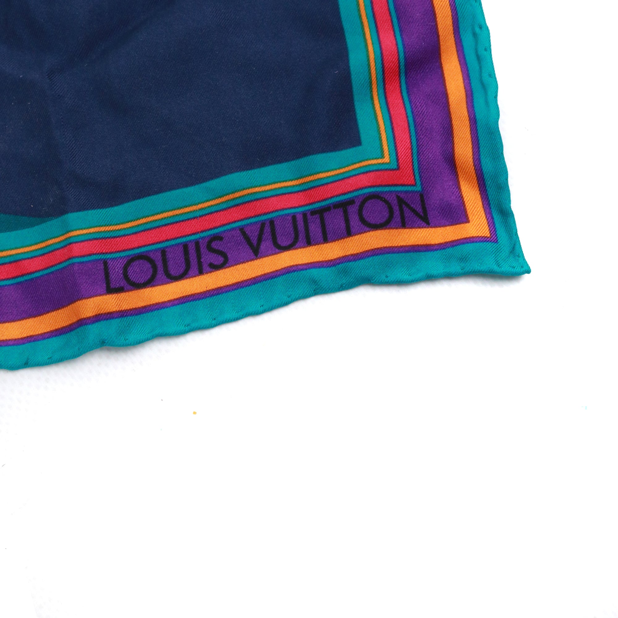 LOUIS VUITTON - Louis Vuitton 45 silk scarf