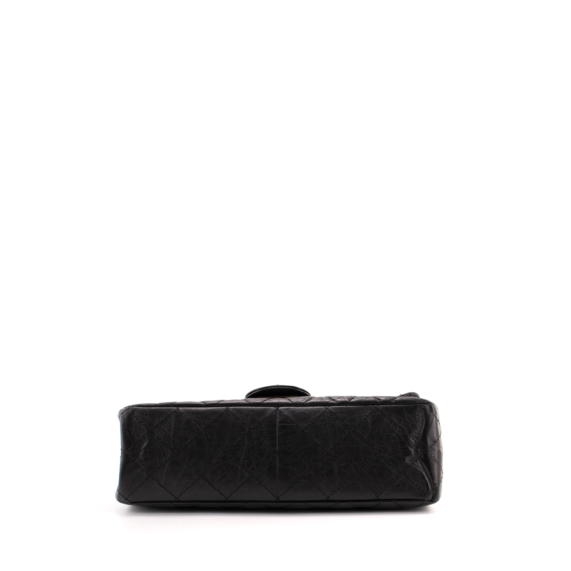 CHANEL - Sac à bandoulière 2.55 large Chanel en cuir matelassé noir