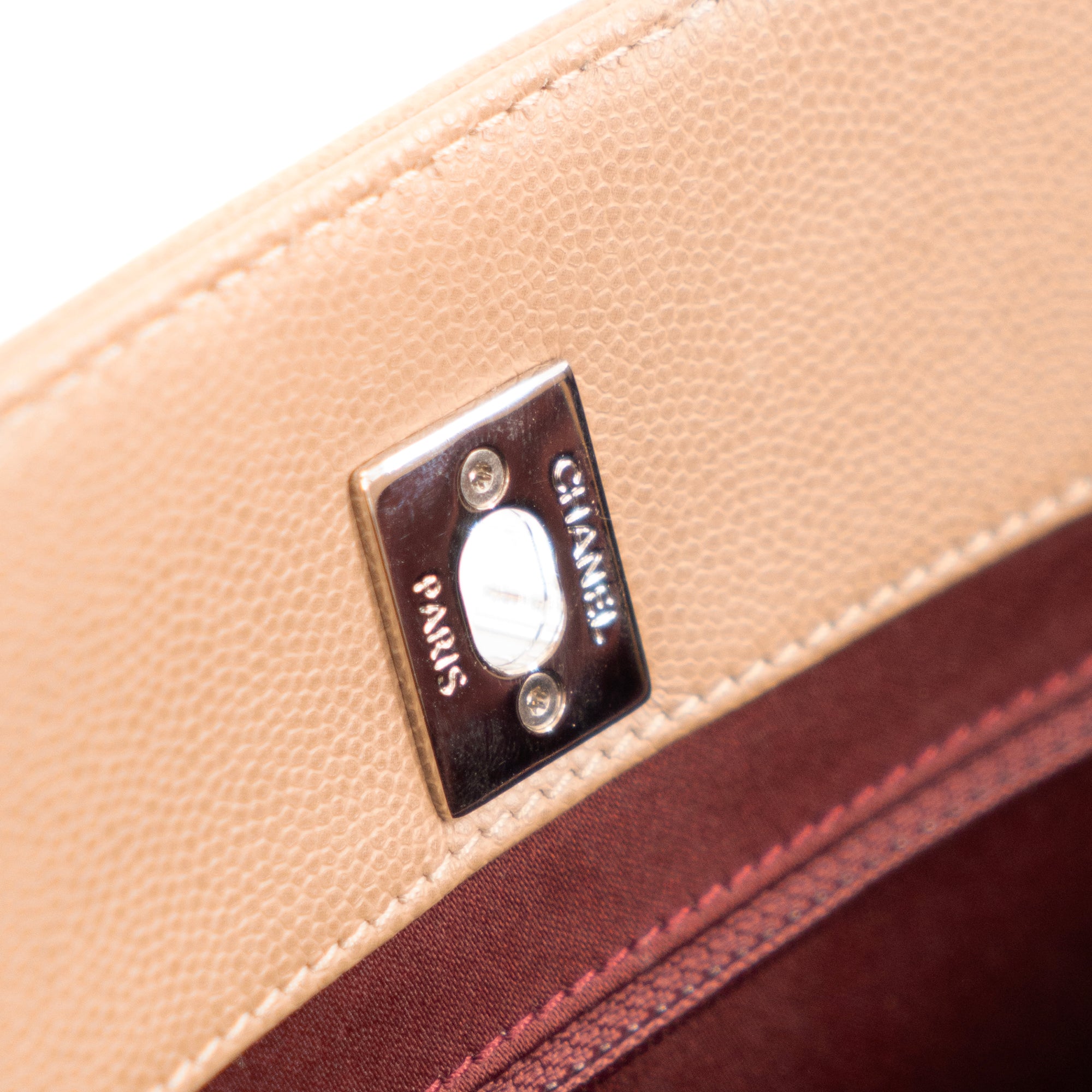 CHANEL - Sac cabas Exécutive Chanel en cuir grainé beige