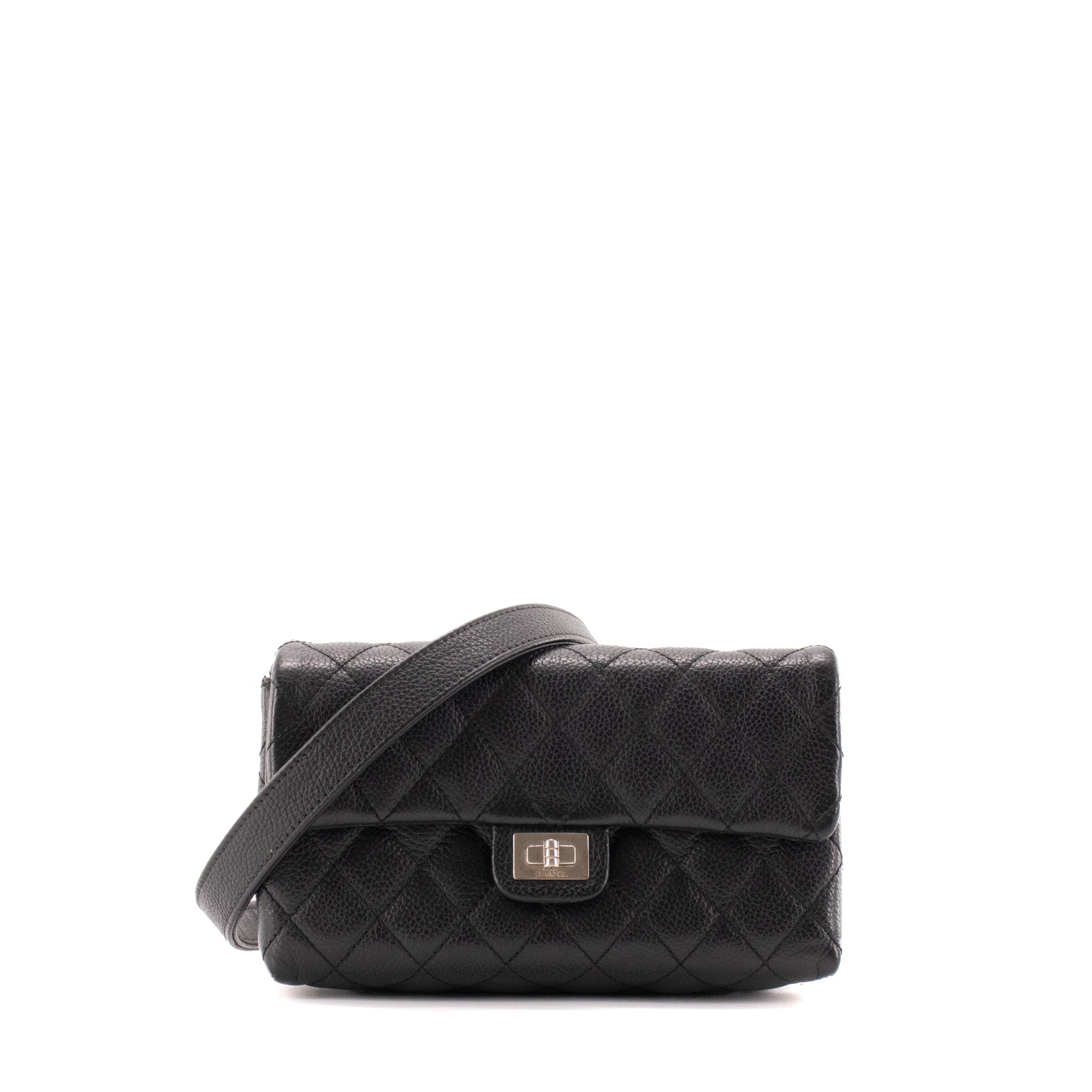 CHANEL - Sac ceinture 2.55 Chanel en cuir caviar noir
