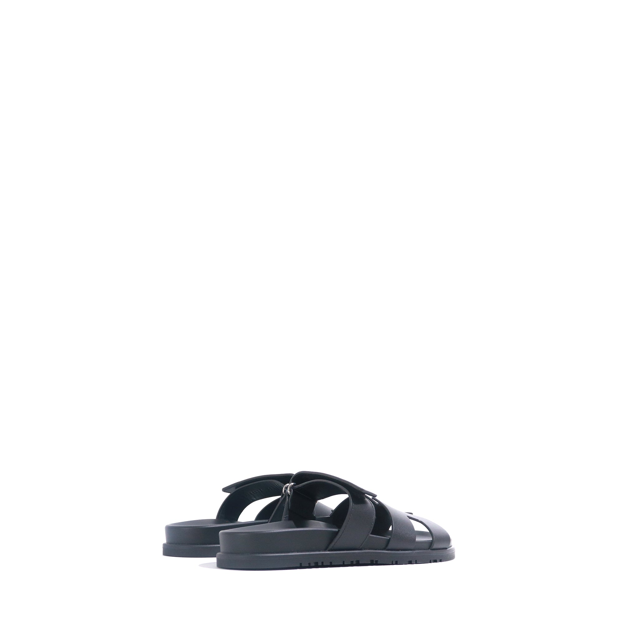 HERMÈS - Chypre sandals in black smooth leather (T38)