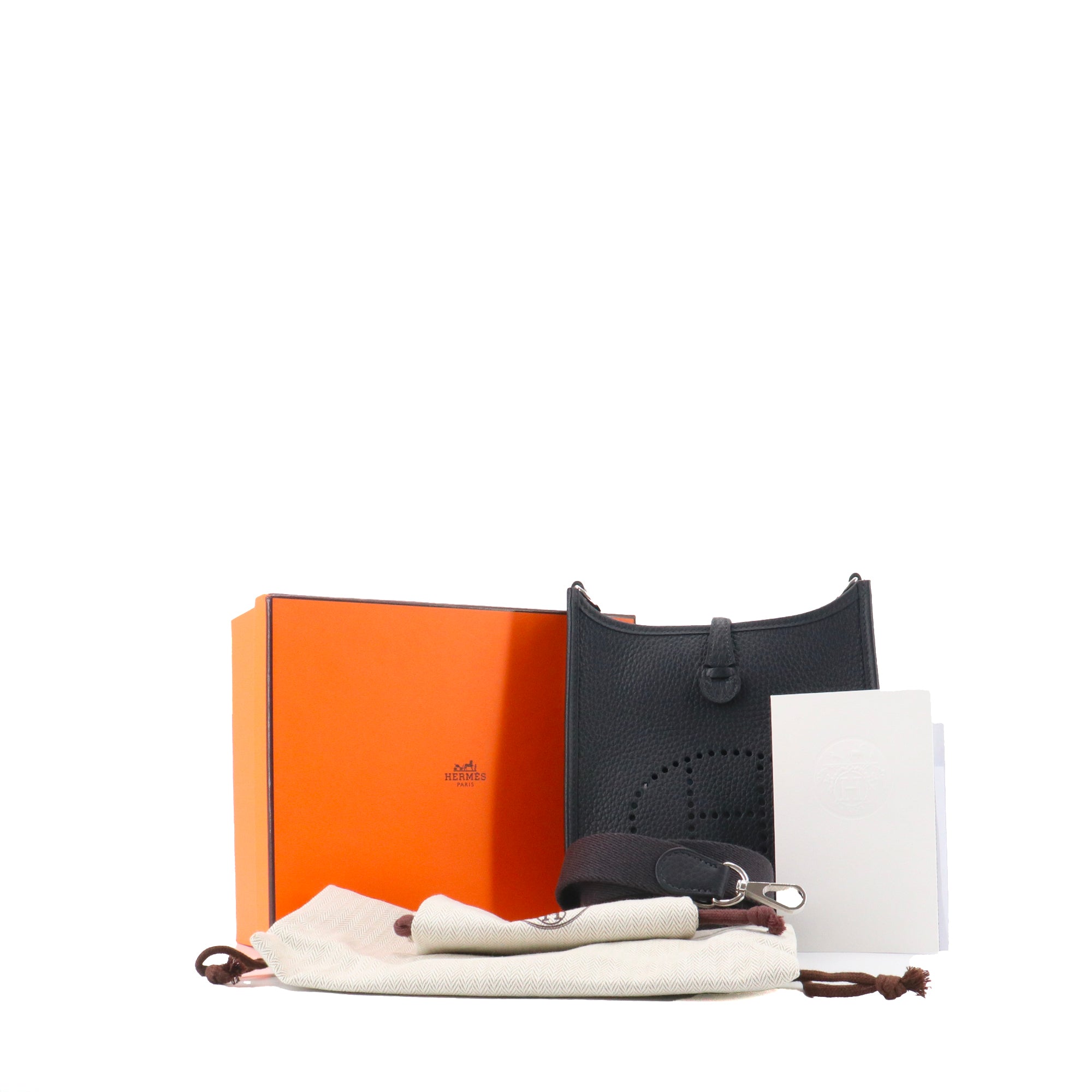 HERMÈS - Evelyne 16 shoulder bag in verona green taurillon leather