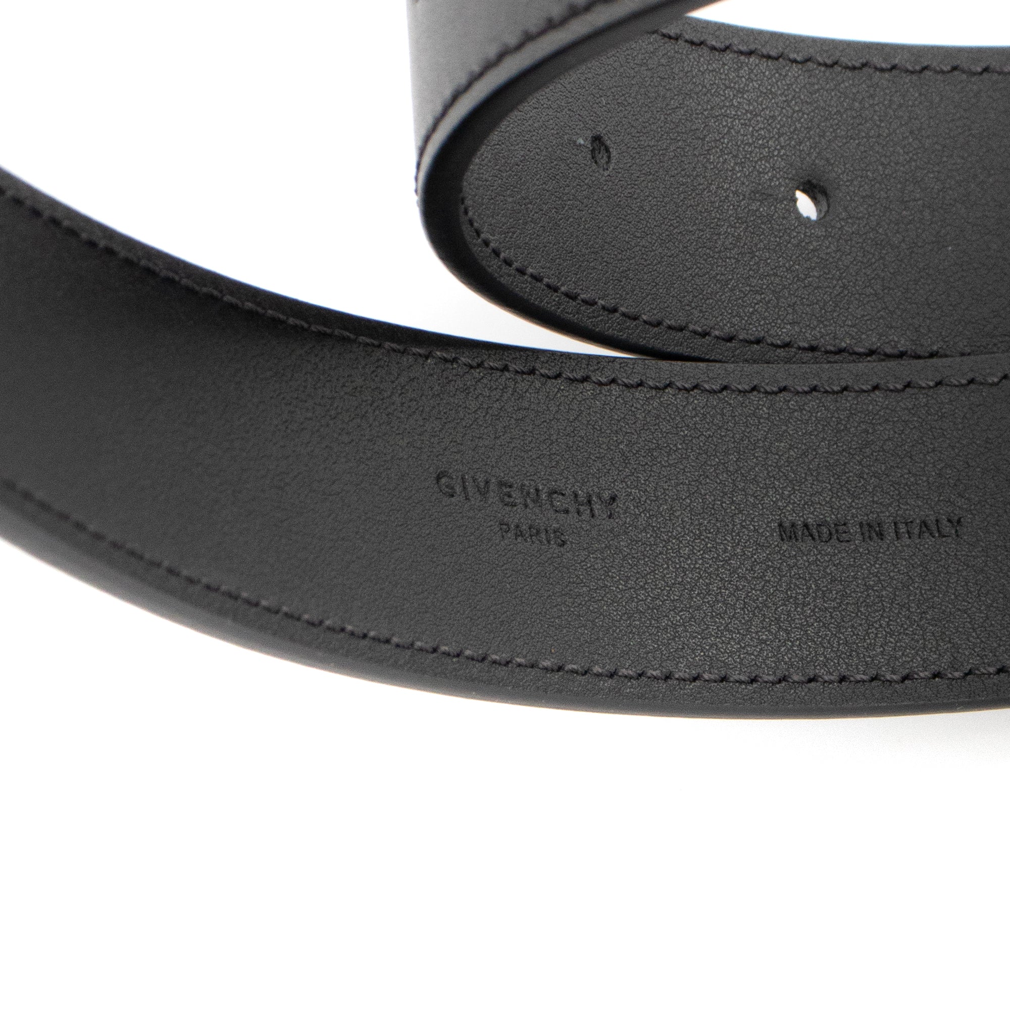 GIVENCHY - Ceinture G Givenchy en cuir noir (T75)