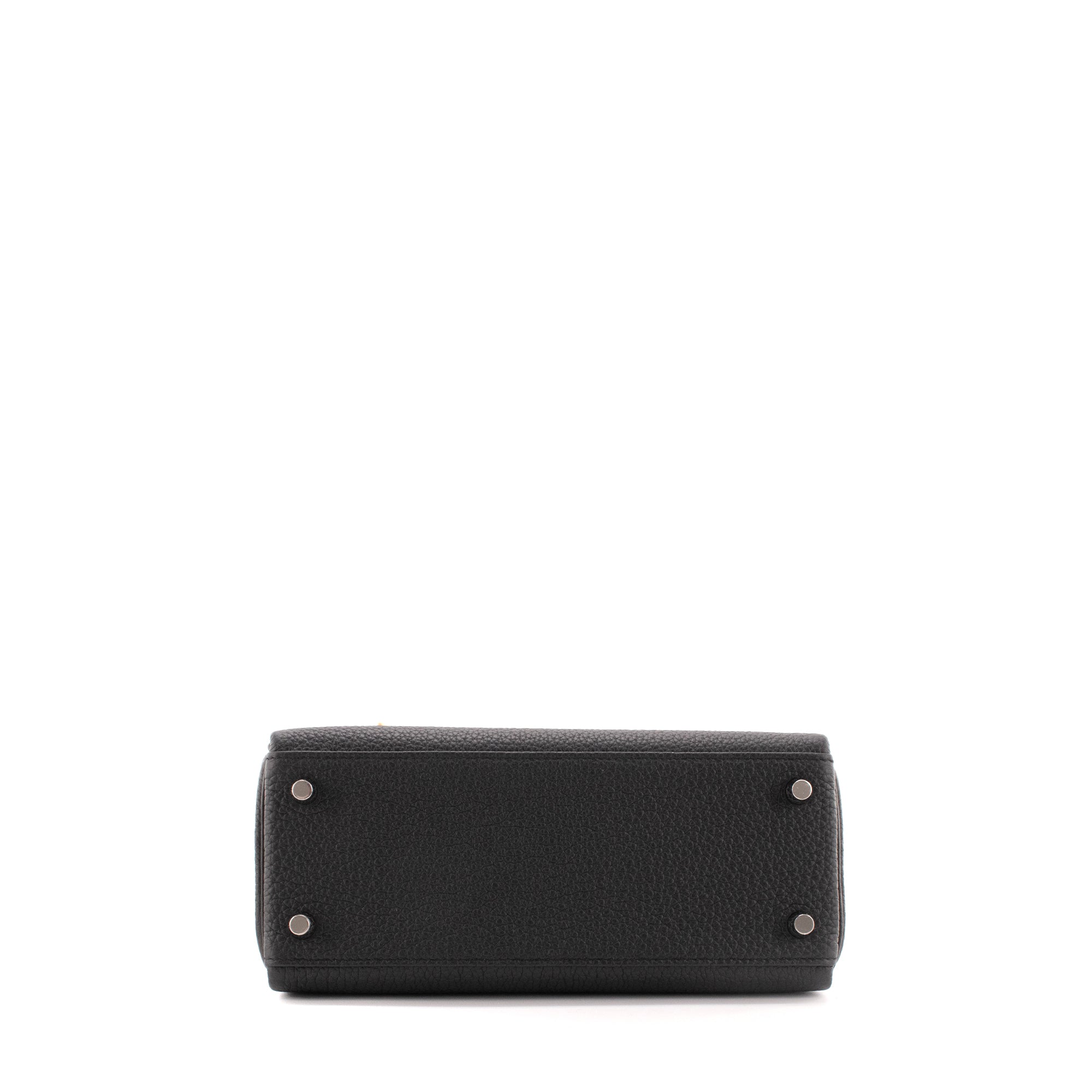 HERMÈS - Hermès Kelly 25 handbag in black togo leather