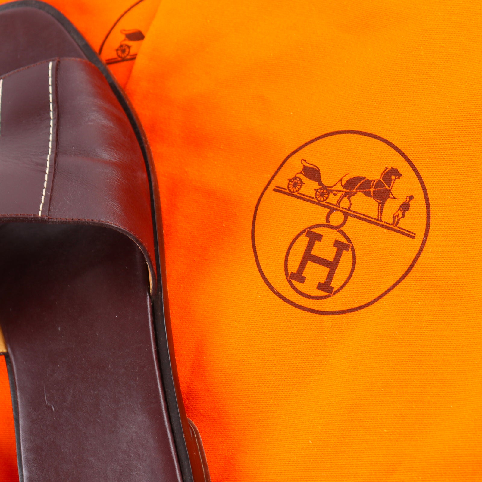 HERMÈS - Vintage Izmir sandals in burgundy leather (T41)