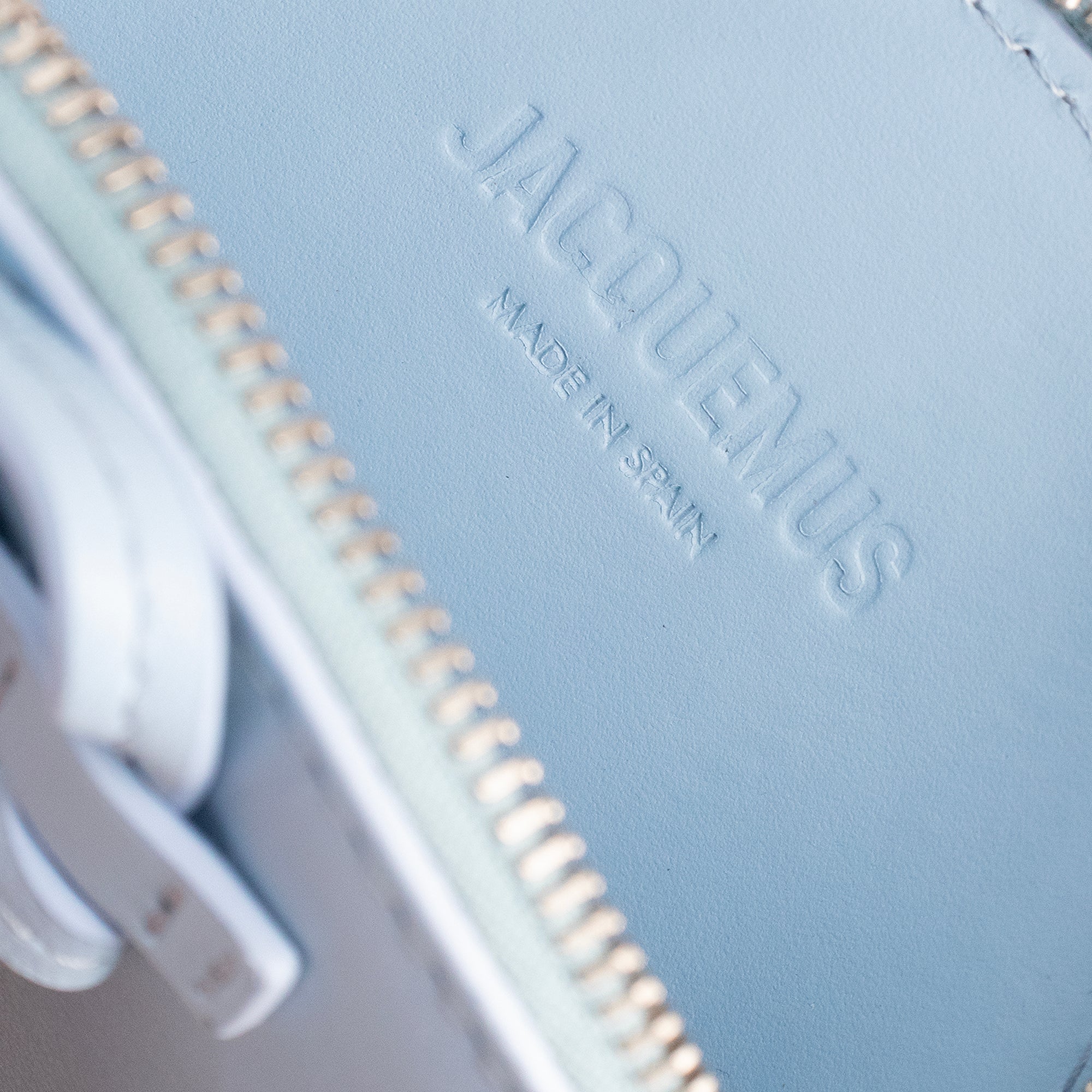 JACQUEMUS - Porte monnaie Le Pitchou Jacquemus en cuir lisse bleu