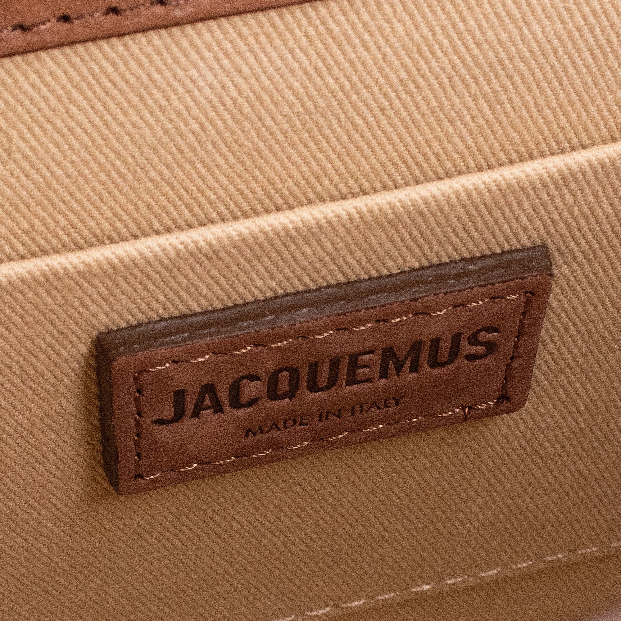 JACQUEMUS - Sac à bandoulière Grand Chiquito Jacquemus en suède marron