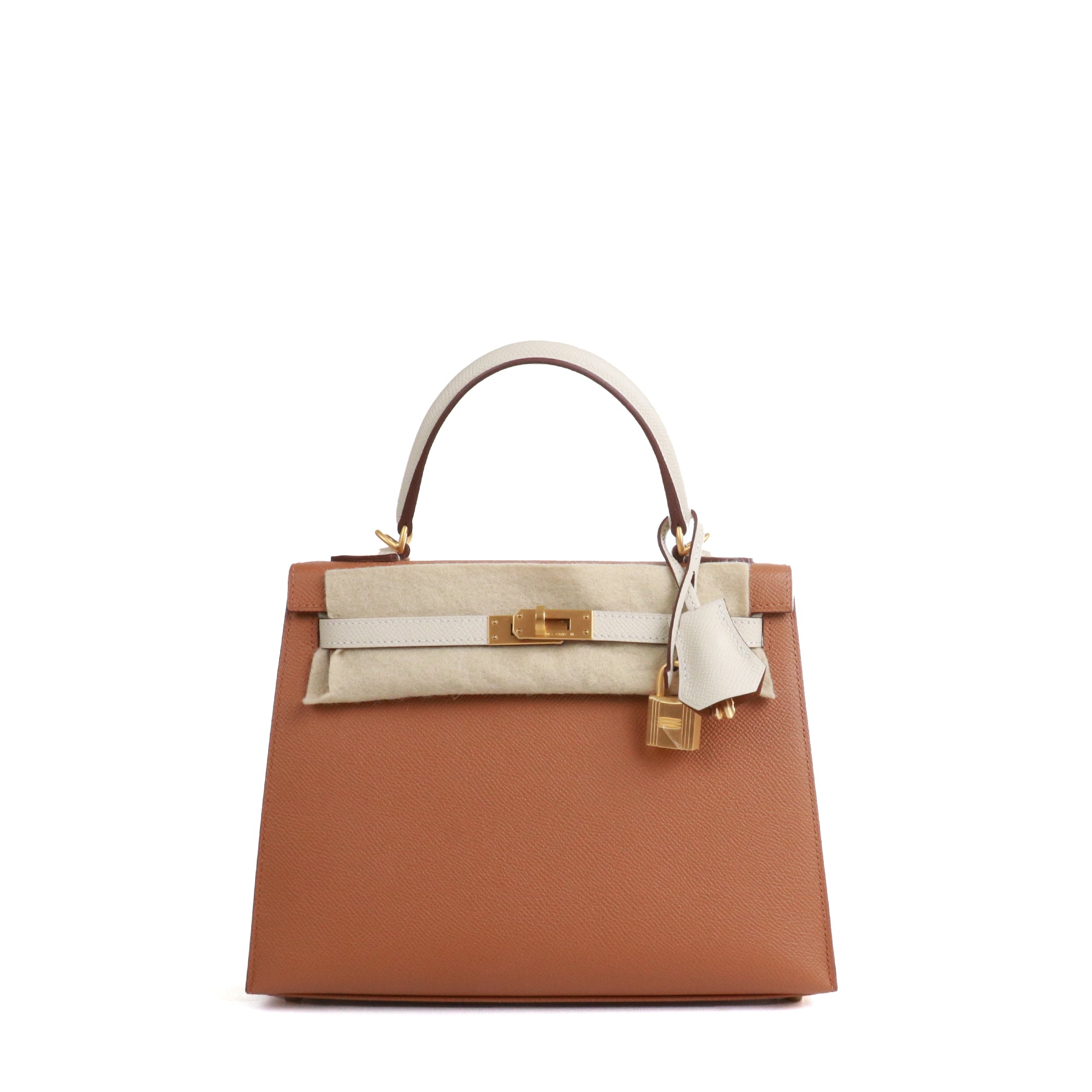 HERMÈS - Sac à main Kelly 25 Hermès bicolore en cuir epsom gold et craie