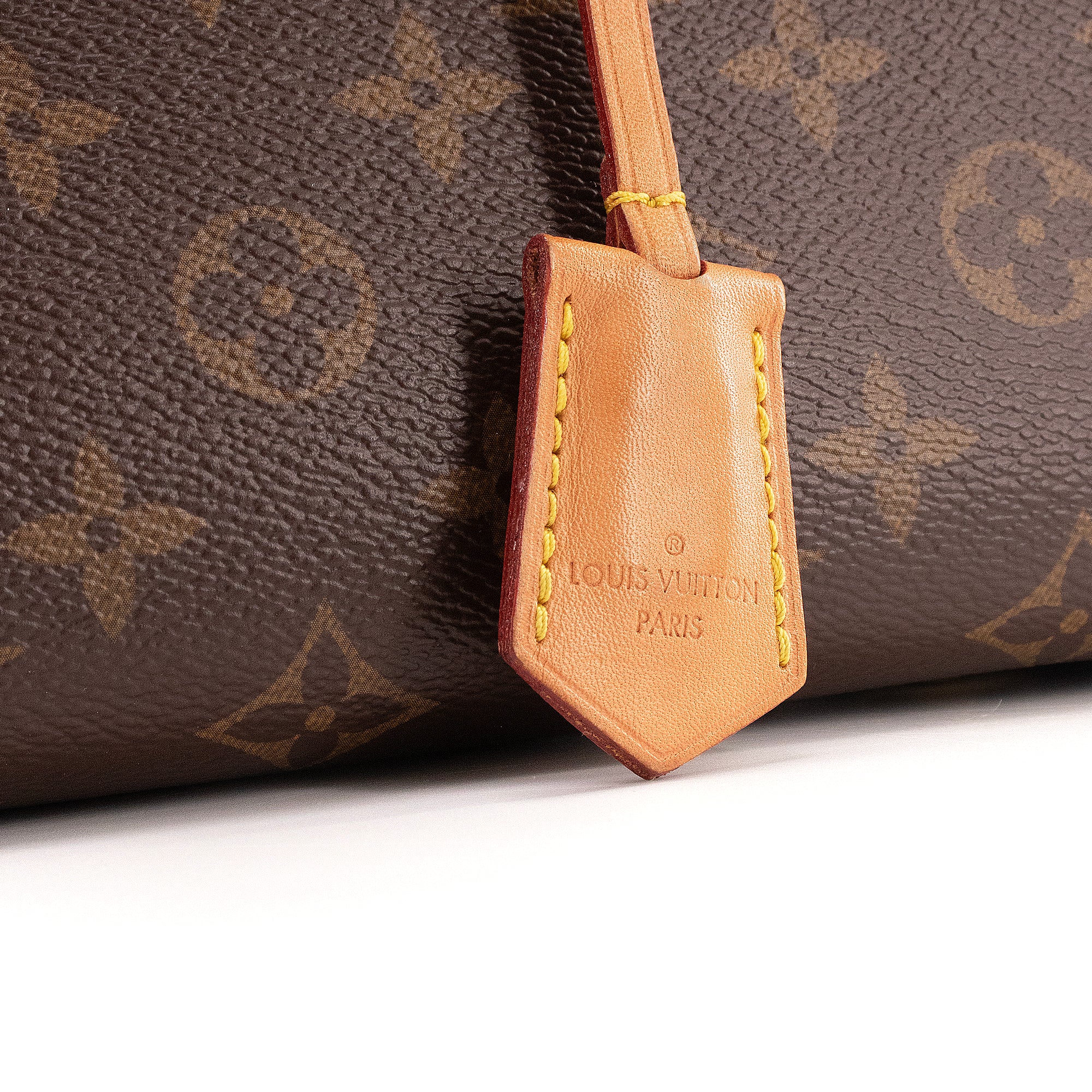 LOUIS VUITTON - Sac à main Cluny moyen Louis Vuitton en toile monogrammée marron