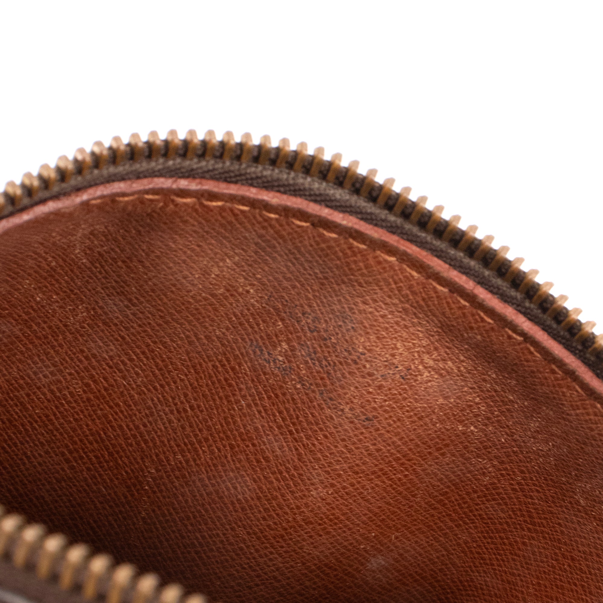 LOUIS VUITTON - Louis Vuitton Papillon handbag in vintage monogrammed canvas