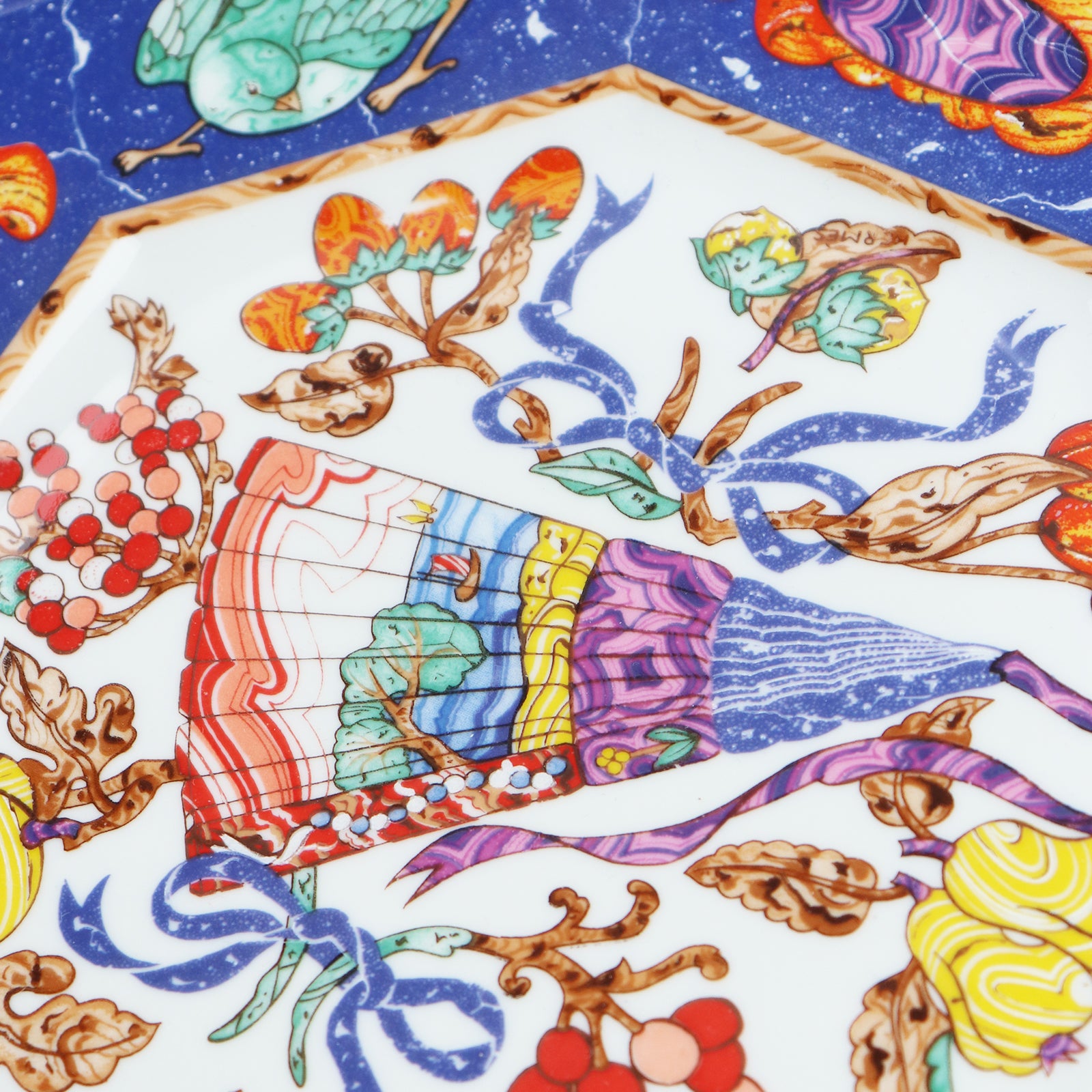 HERMÈS - Assiette Marqueterie de Pierres d'Orient et d'Occident