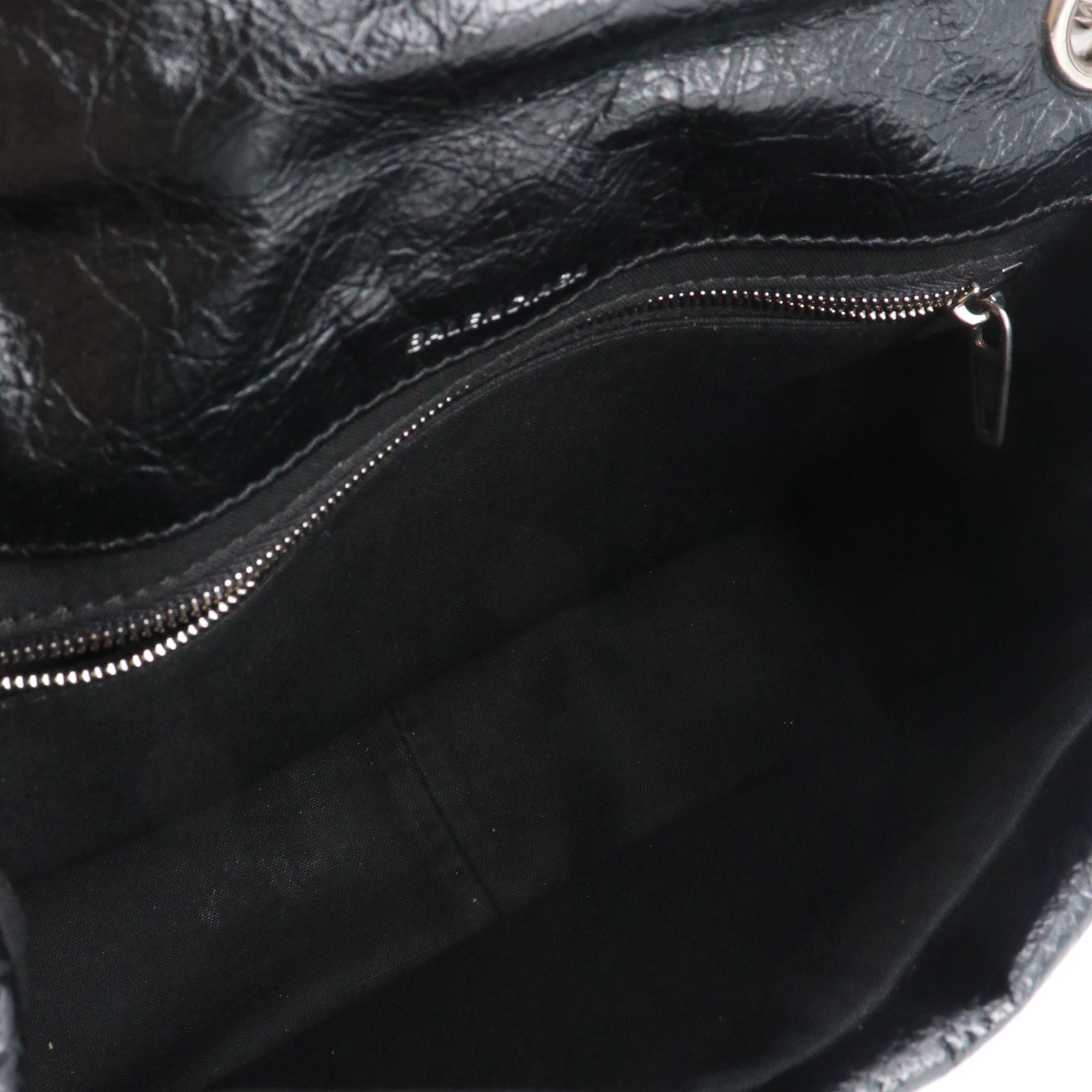 BALENCIAGA - Crush small shoulder bag in black leather