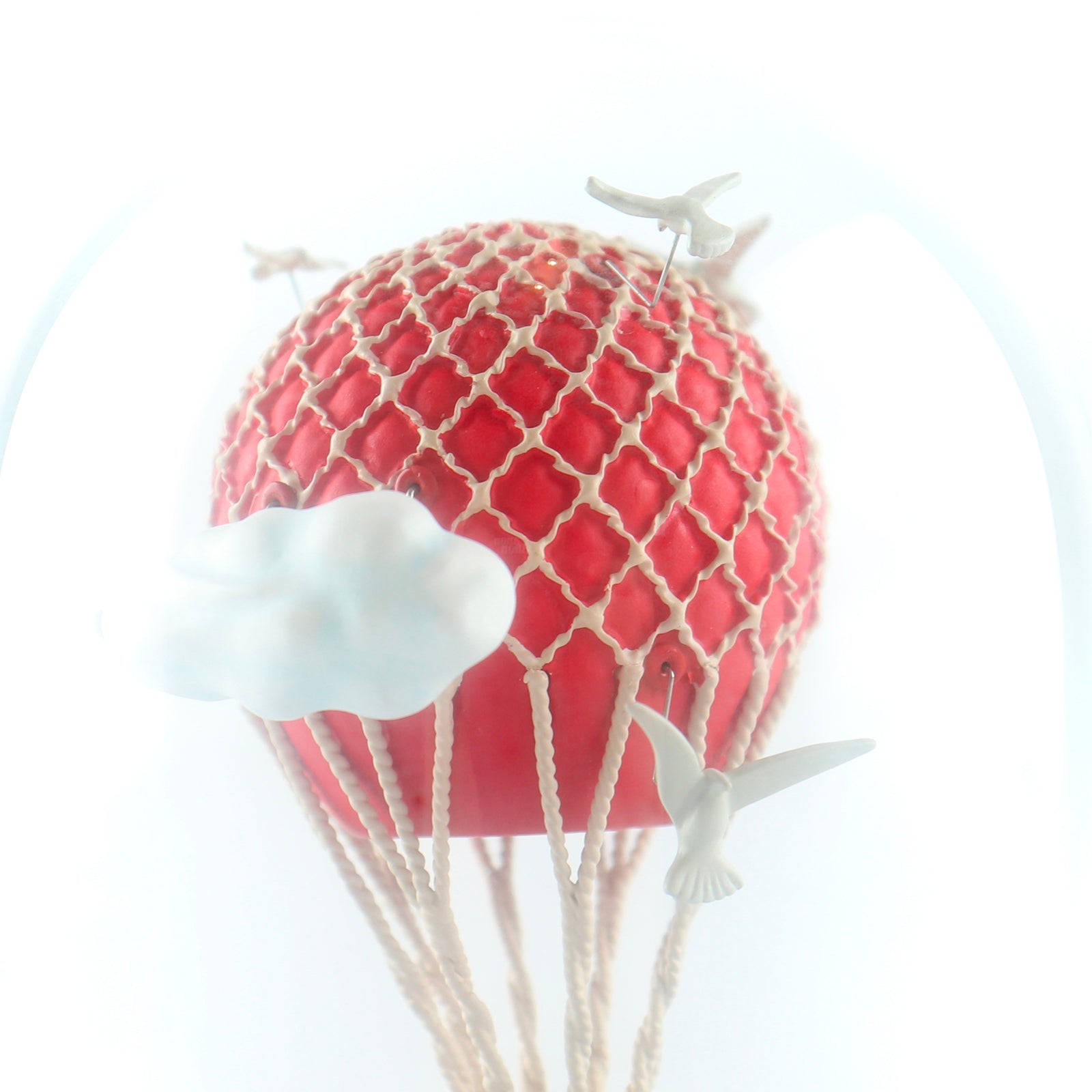 LOUIS VUITTON - Cloche en verre décorative Montgolfière