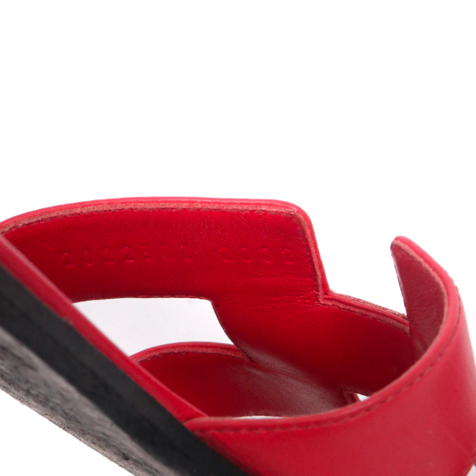 HERMÈS - Sandales Oran Hermès en cuir rouge (T40.5)