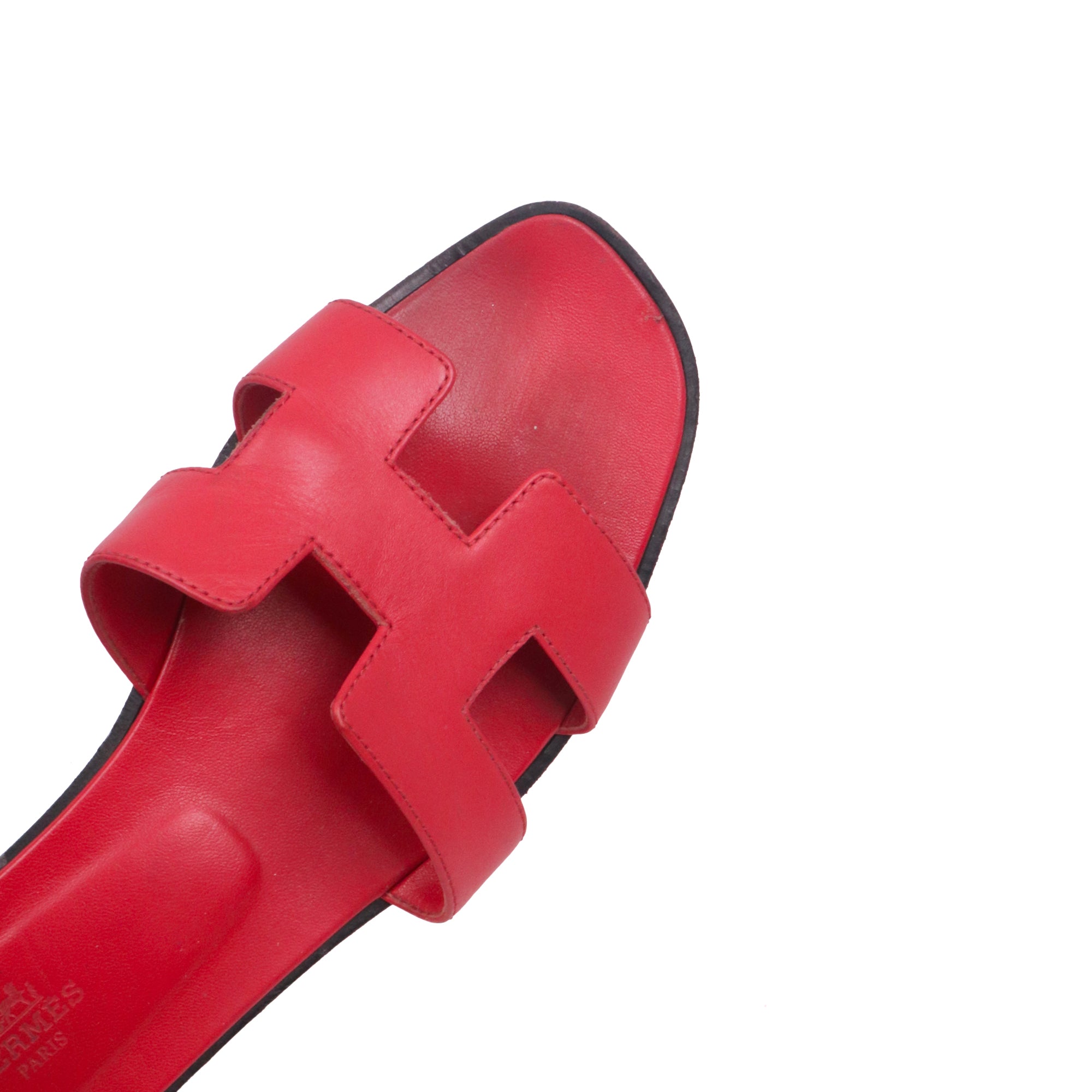 HERMÈS - Sandales Oran Hermès en cuir rouge (T40.5)