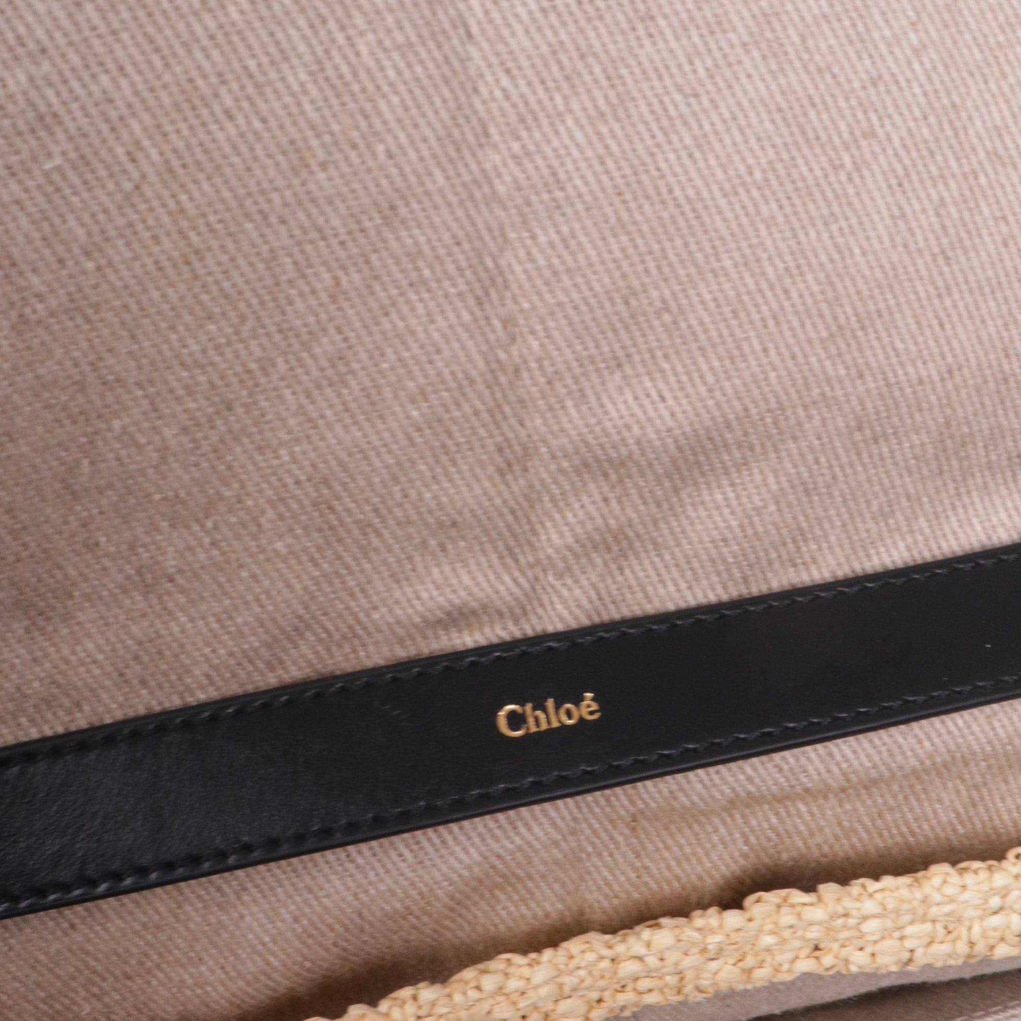 CHLOÉ - Darry shoulder bag in black grained leather