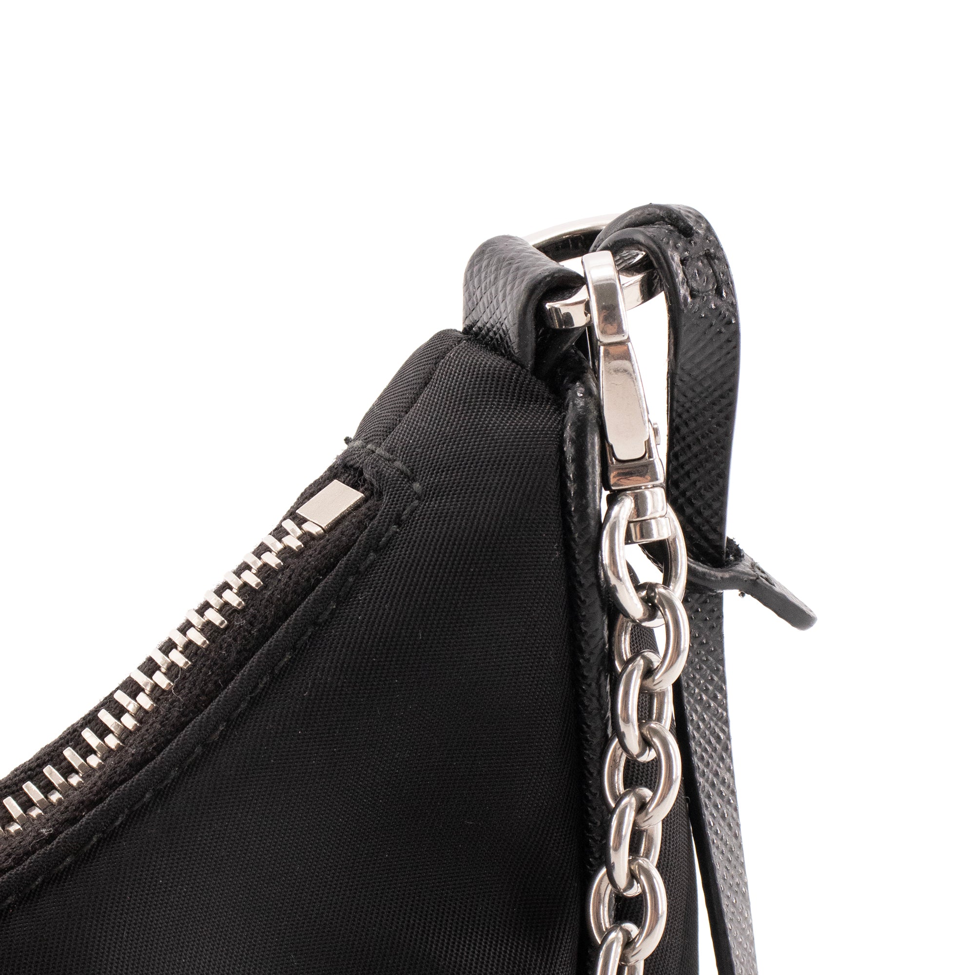 PRADA - Prada Re-Edition 2005 shoulder bag in black nylon