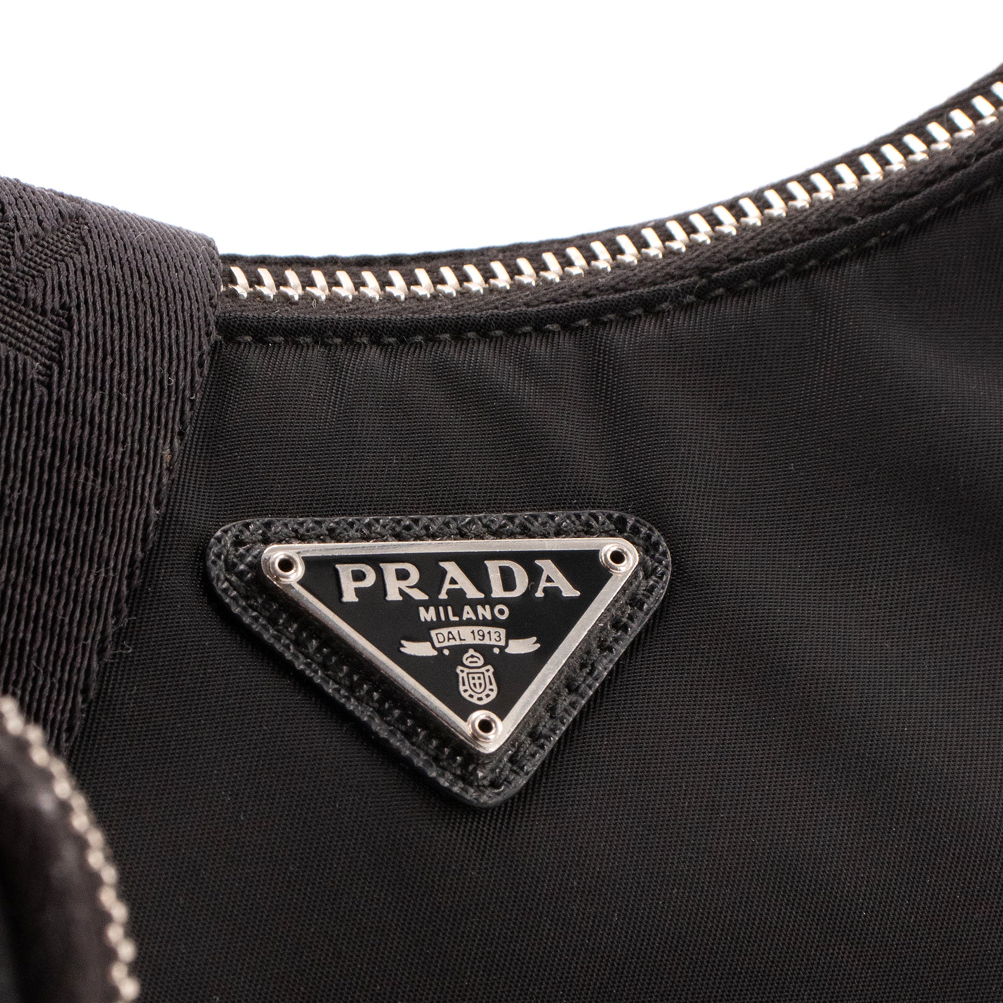 PRADA - Prada Re-Edition 2005 shoulder bag in black nylon