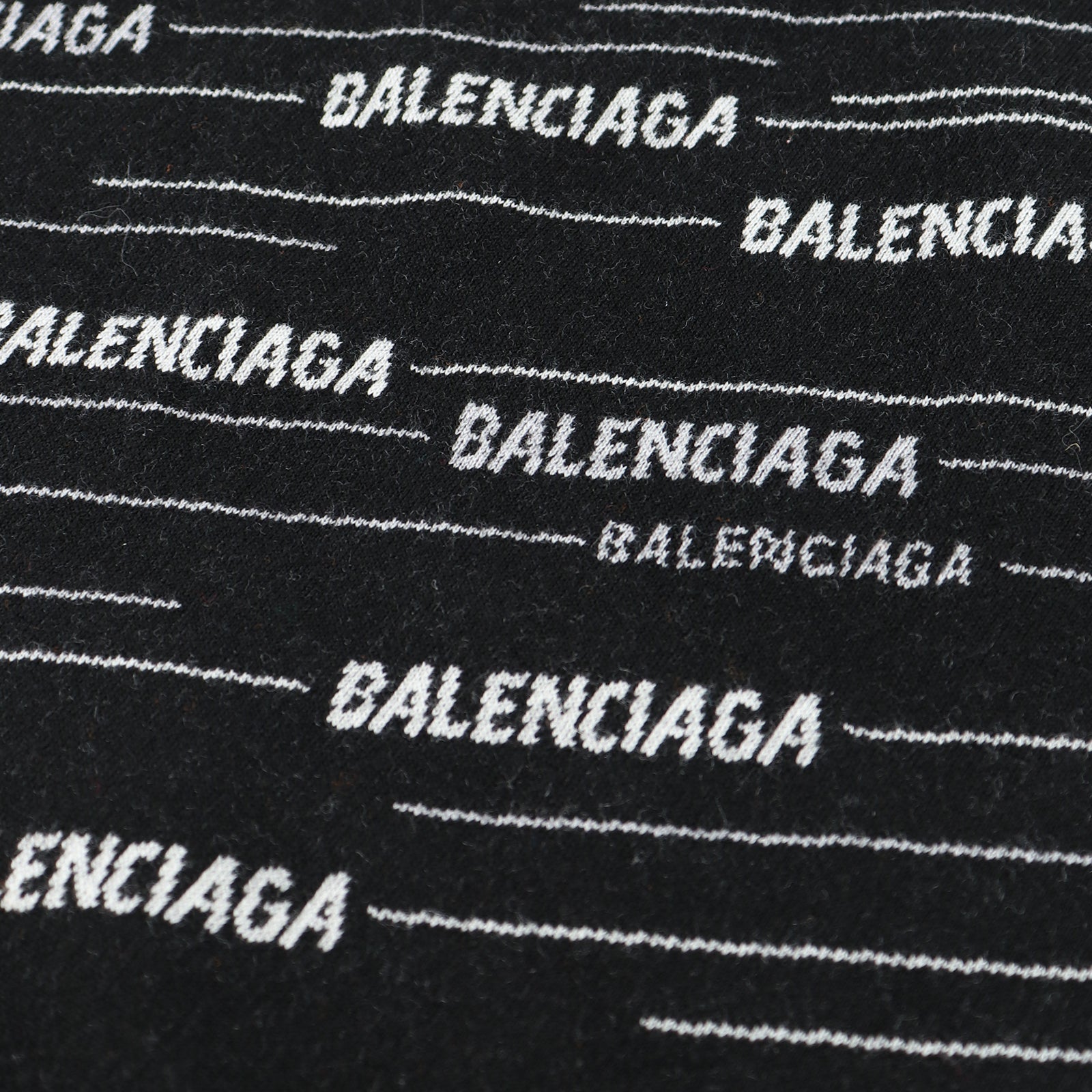 BALENCIAGA - Pull en laine à logos (L)