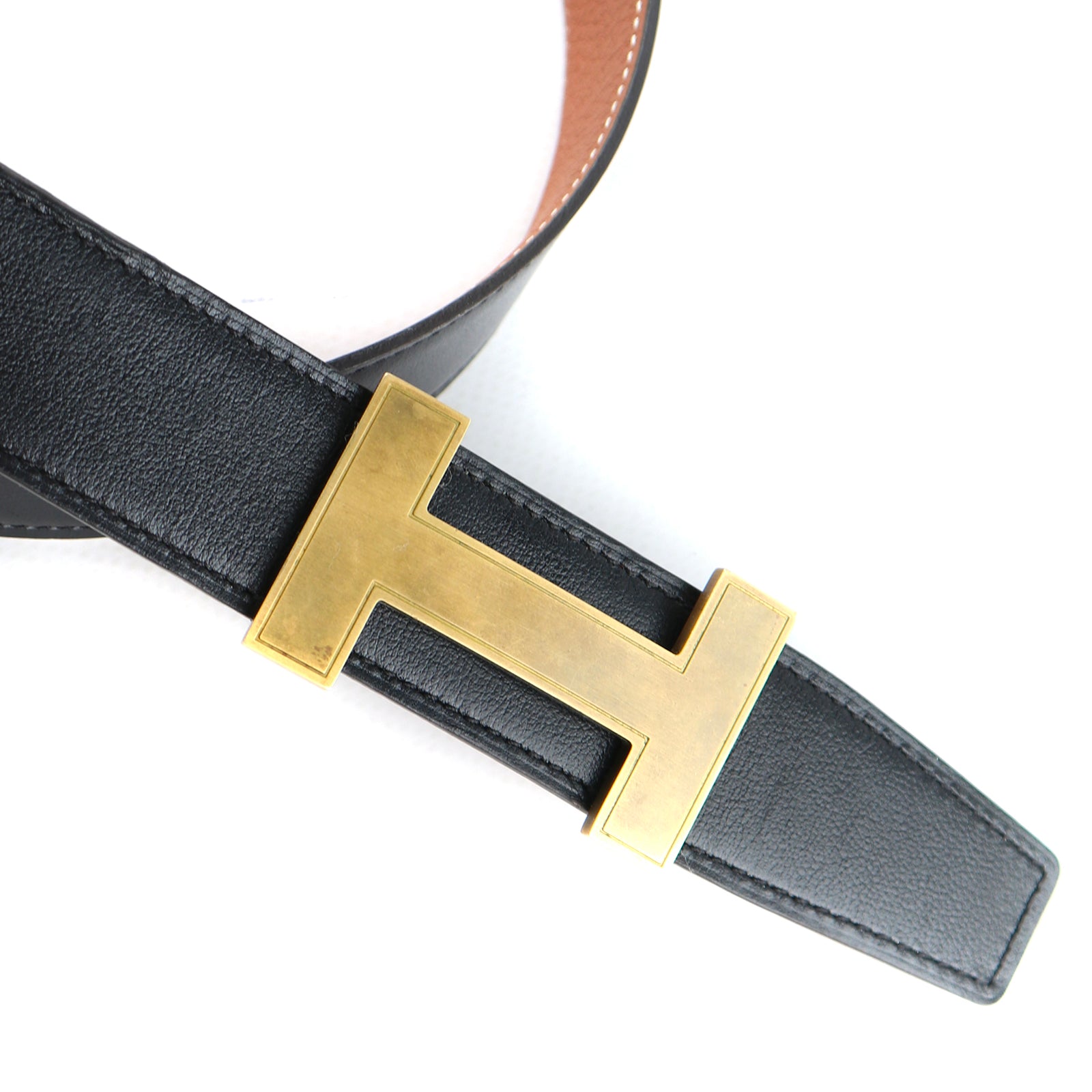 HERMÈS - Ceinture réversible avec boucle dorée (T90)